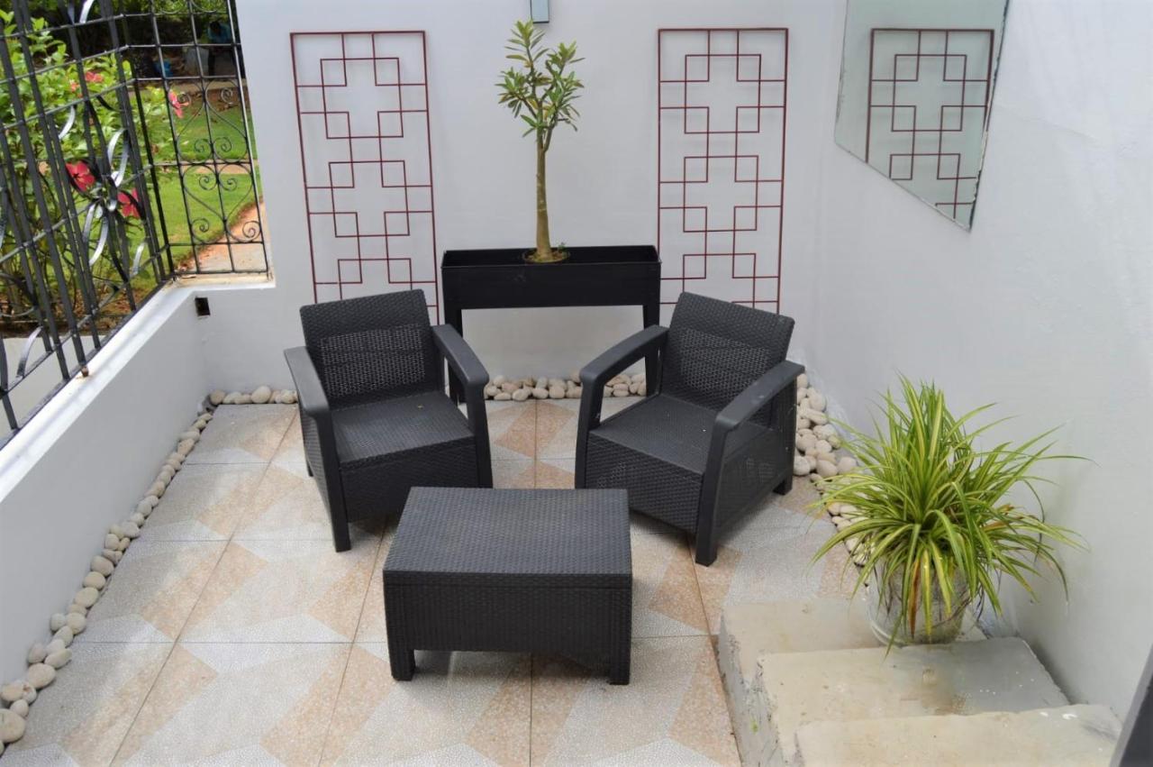 Dianna - Entire Villa, Roof Terrace, Pool, Garden, Sea Views Near Dunn's River * Ocho Rios