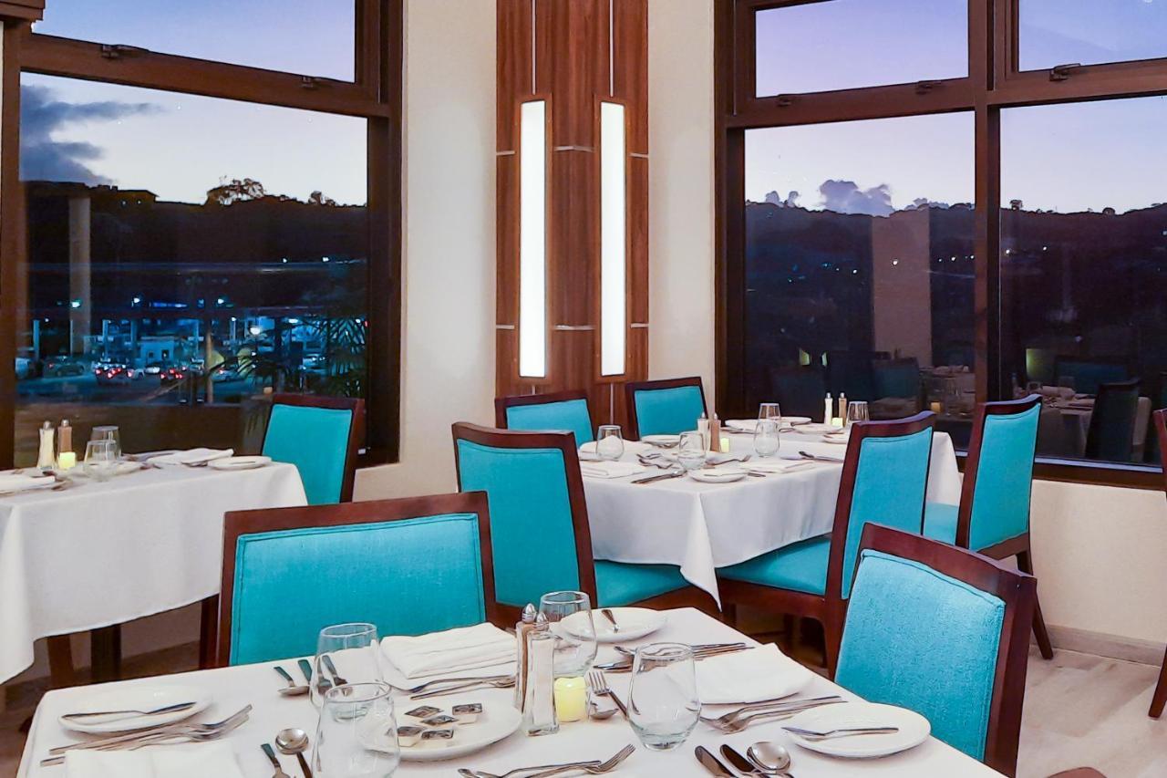 Hotel Comfort & Tobago