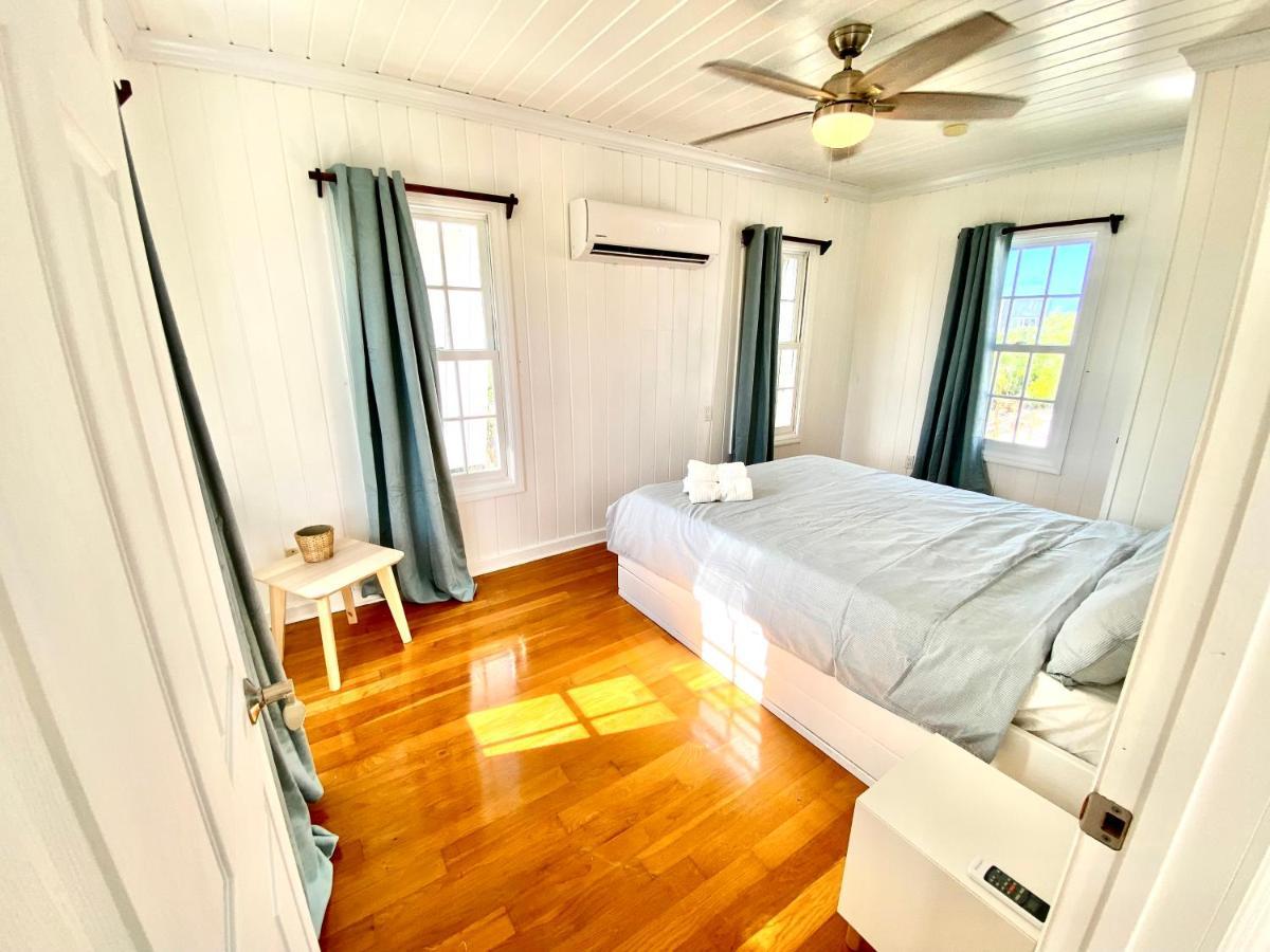 Guest house Eleuthera Retreat - & On Pink Beachfront