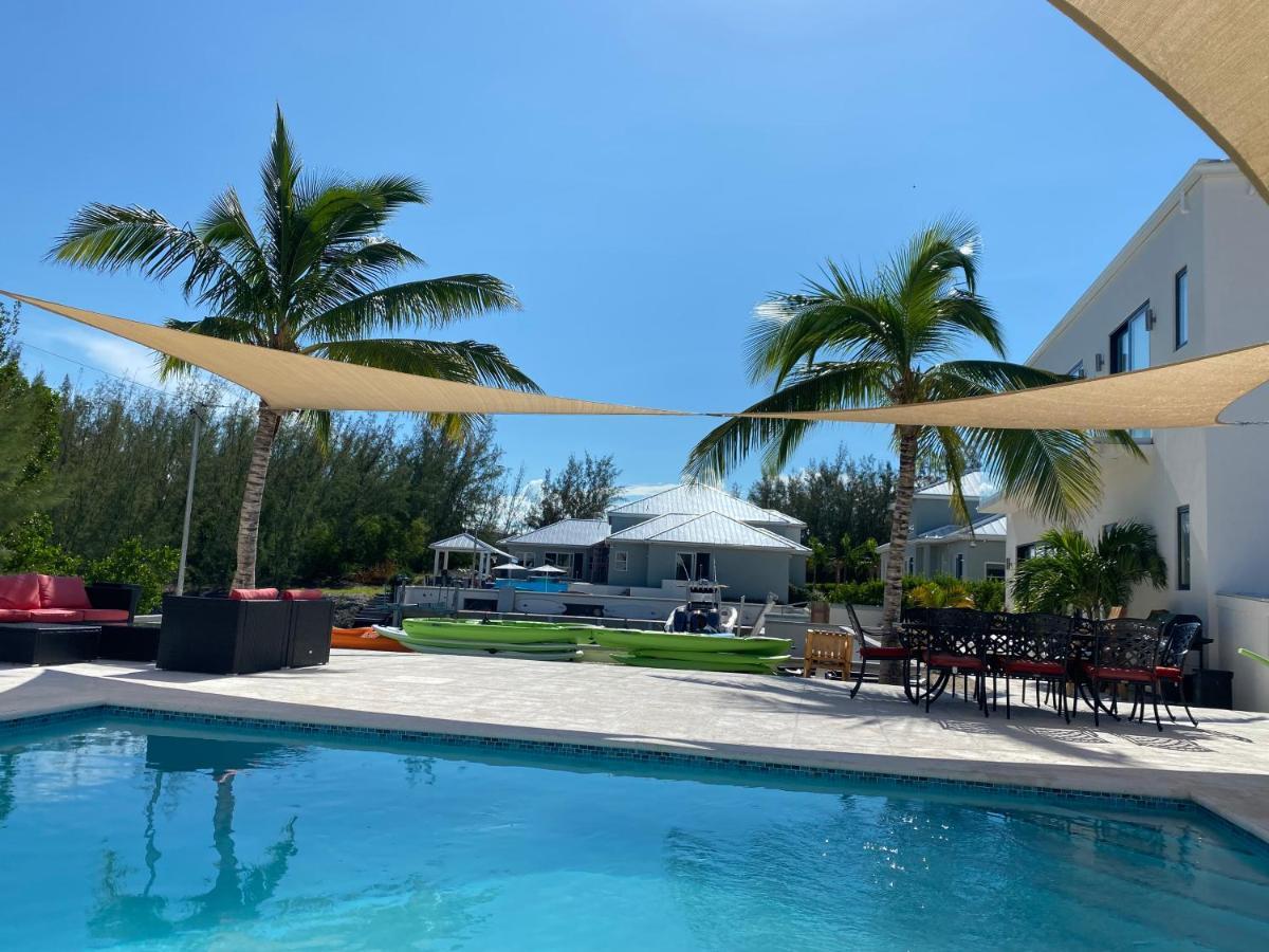 Resort Aqua Divina Long Bay