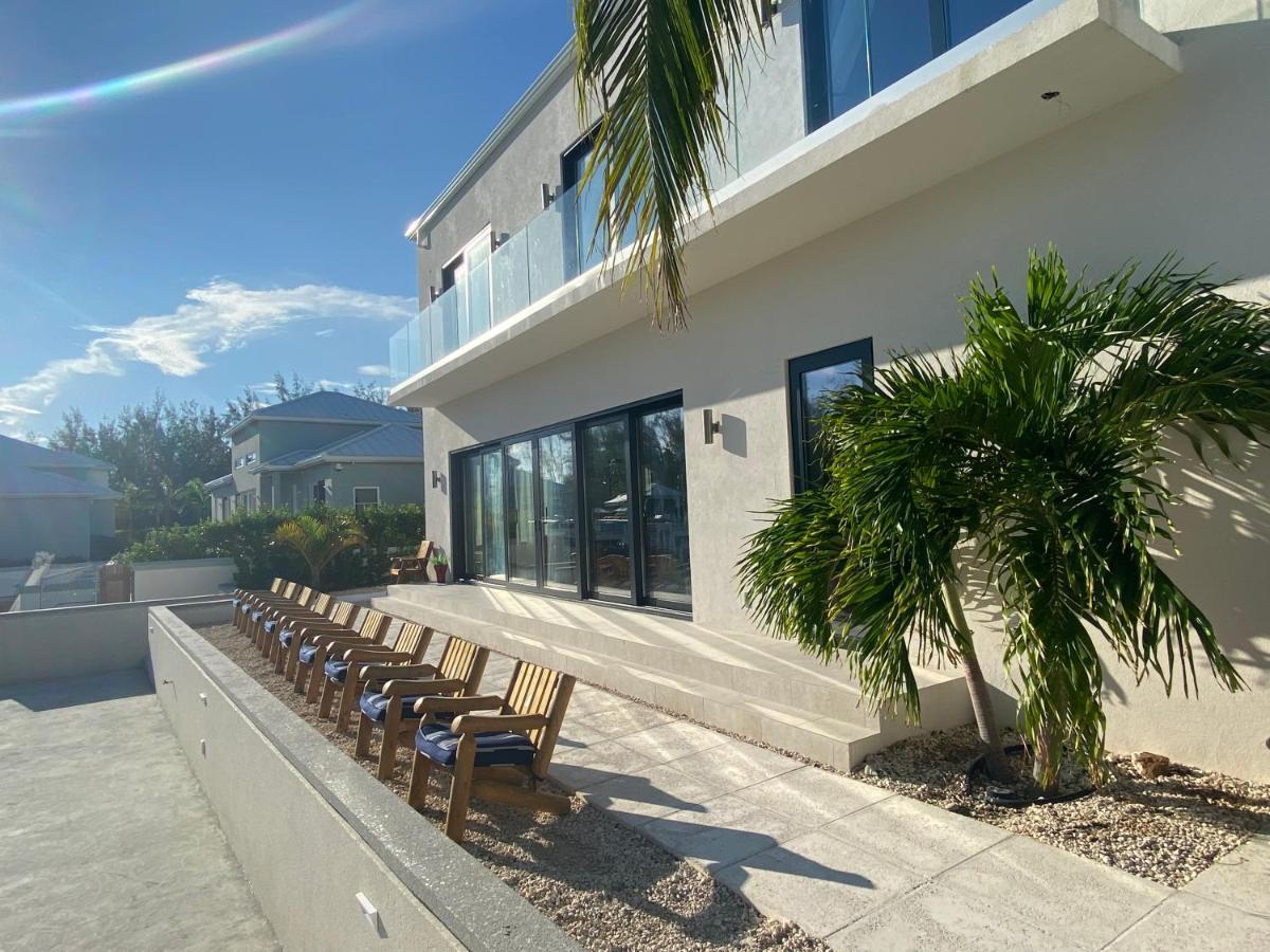 Resort Aqua Divina Long Bay