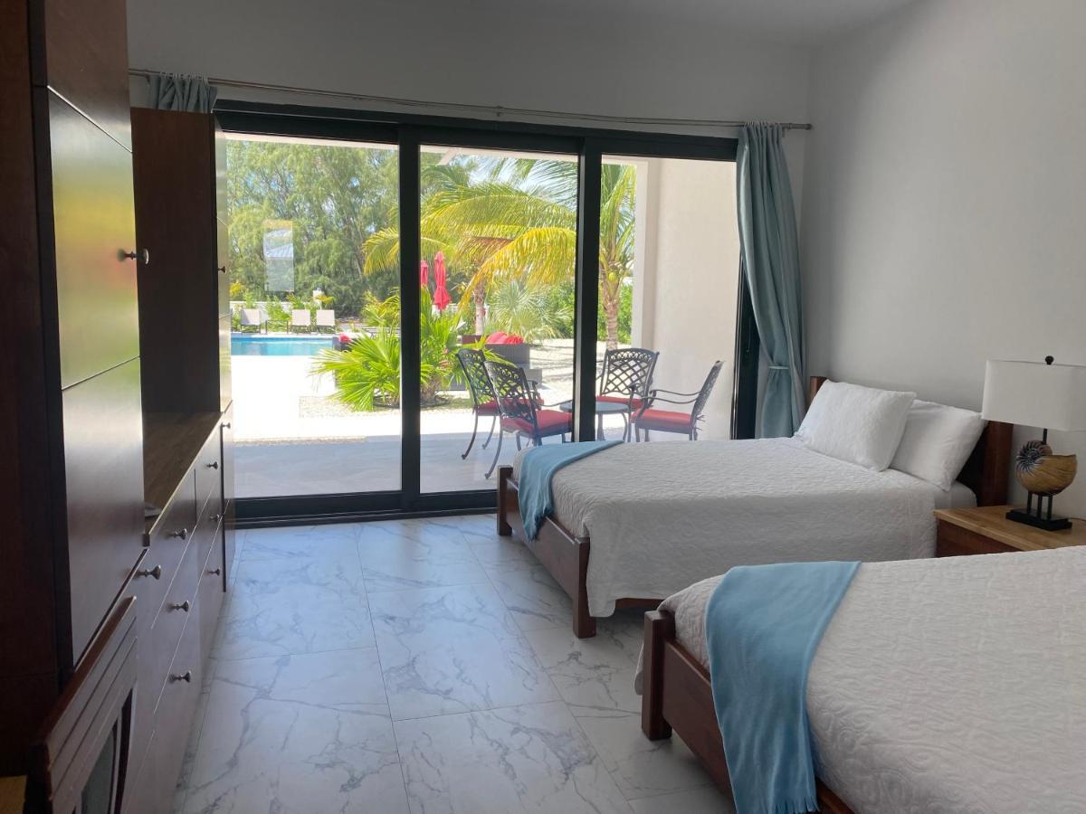 Aqua Divina Resort Long Bay