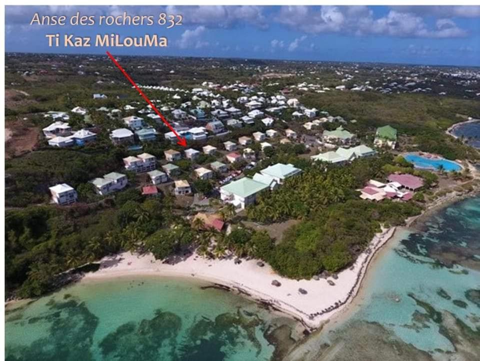 Anse Des Rochers - Ti Kaz Milouma