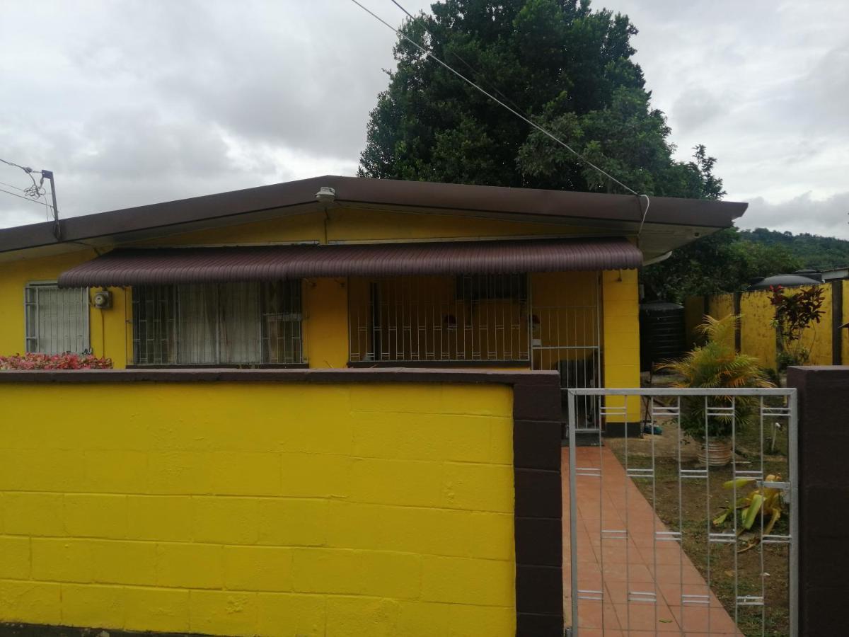 Tonys Guest house Petit Valley