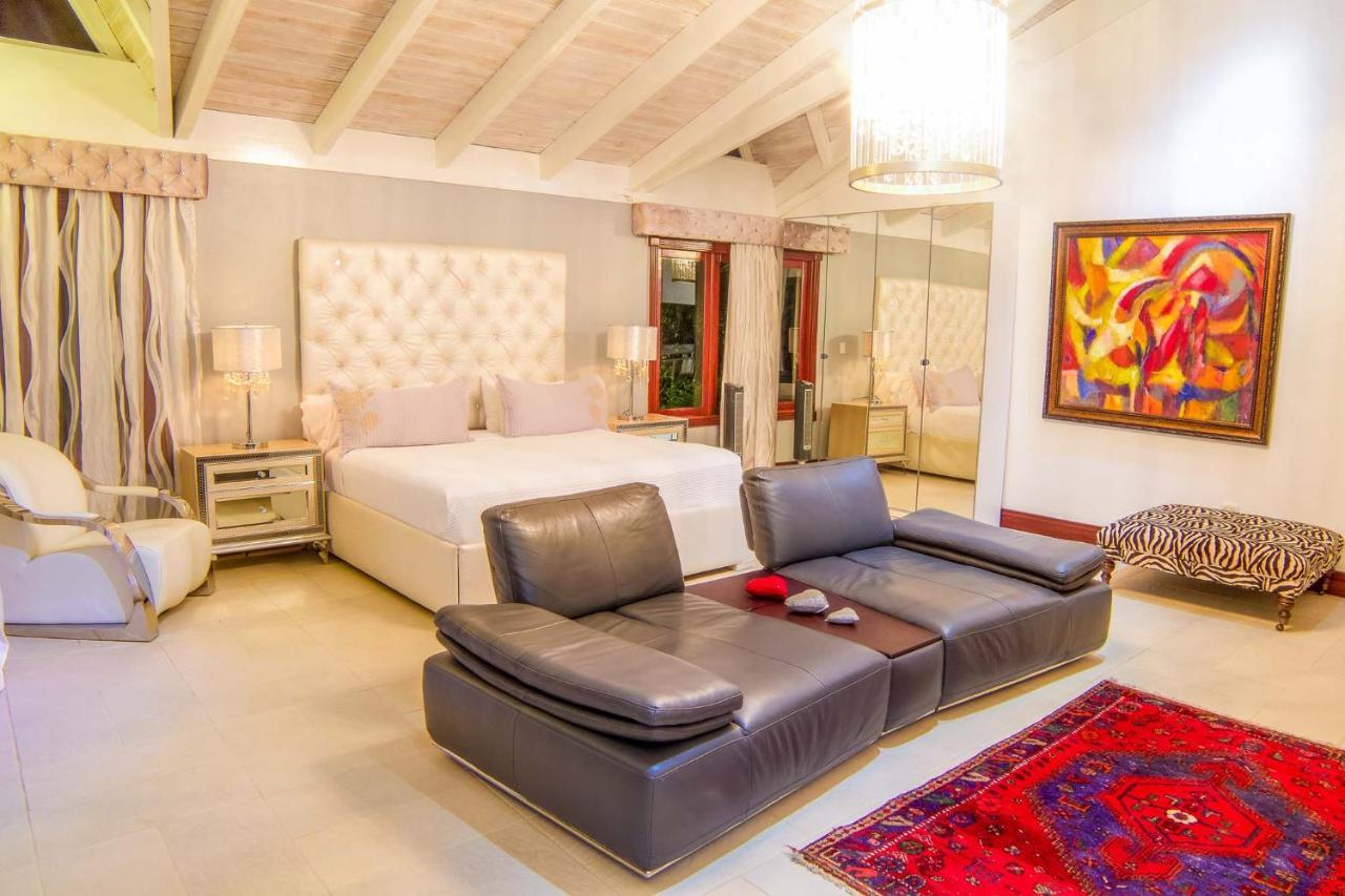 Villa Luxury - Private Paradise At