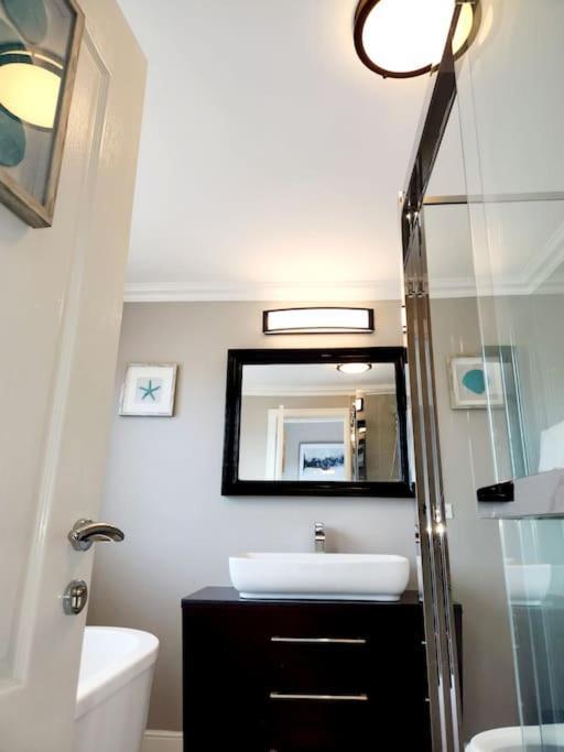 Brand New Luxurious Townhouse In * Negril
