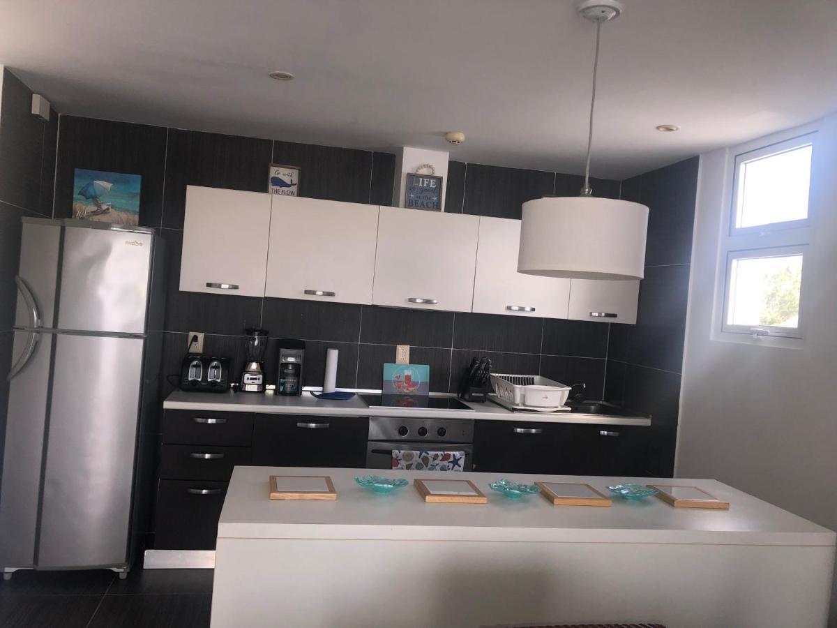 Aparthotel Vista Mare Spectacular Ocean View Floor 1-bedroom Condo,