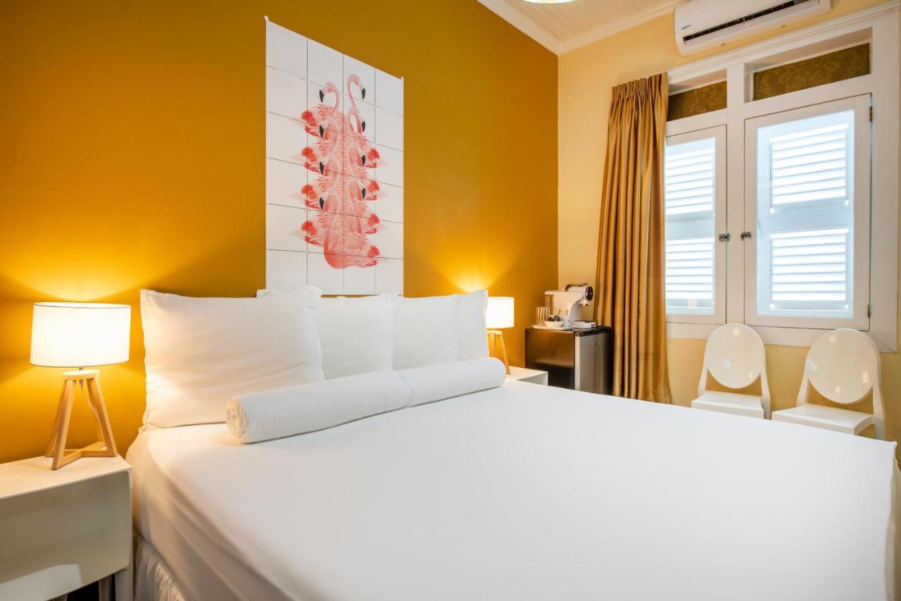Amalie & Curiel Hotel 4*