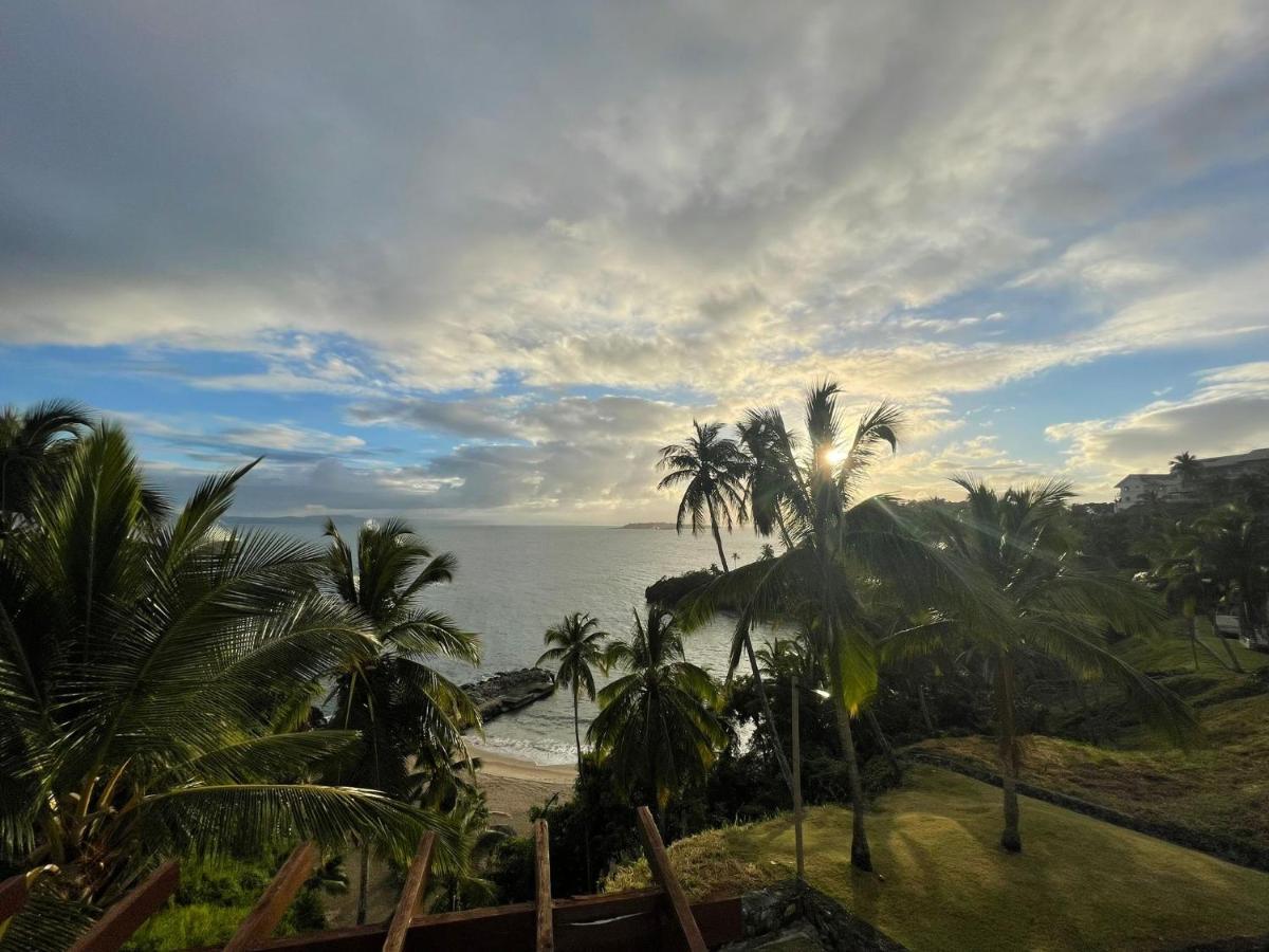 Vista Mare Spectacular Ocean View Floor 1-bedroom Condo,