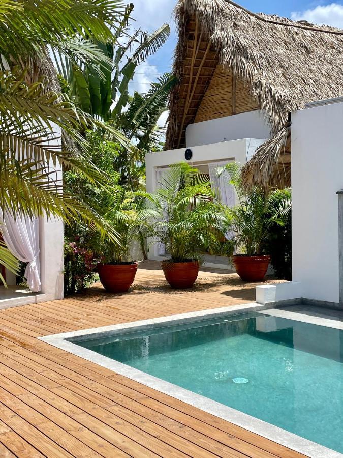 Leeloo Boutique Hotel 3*