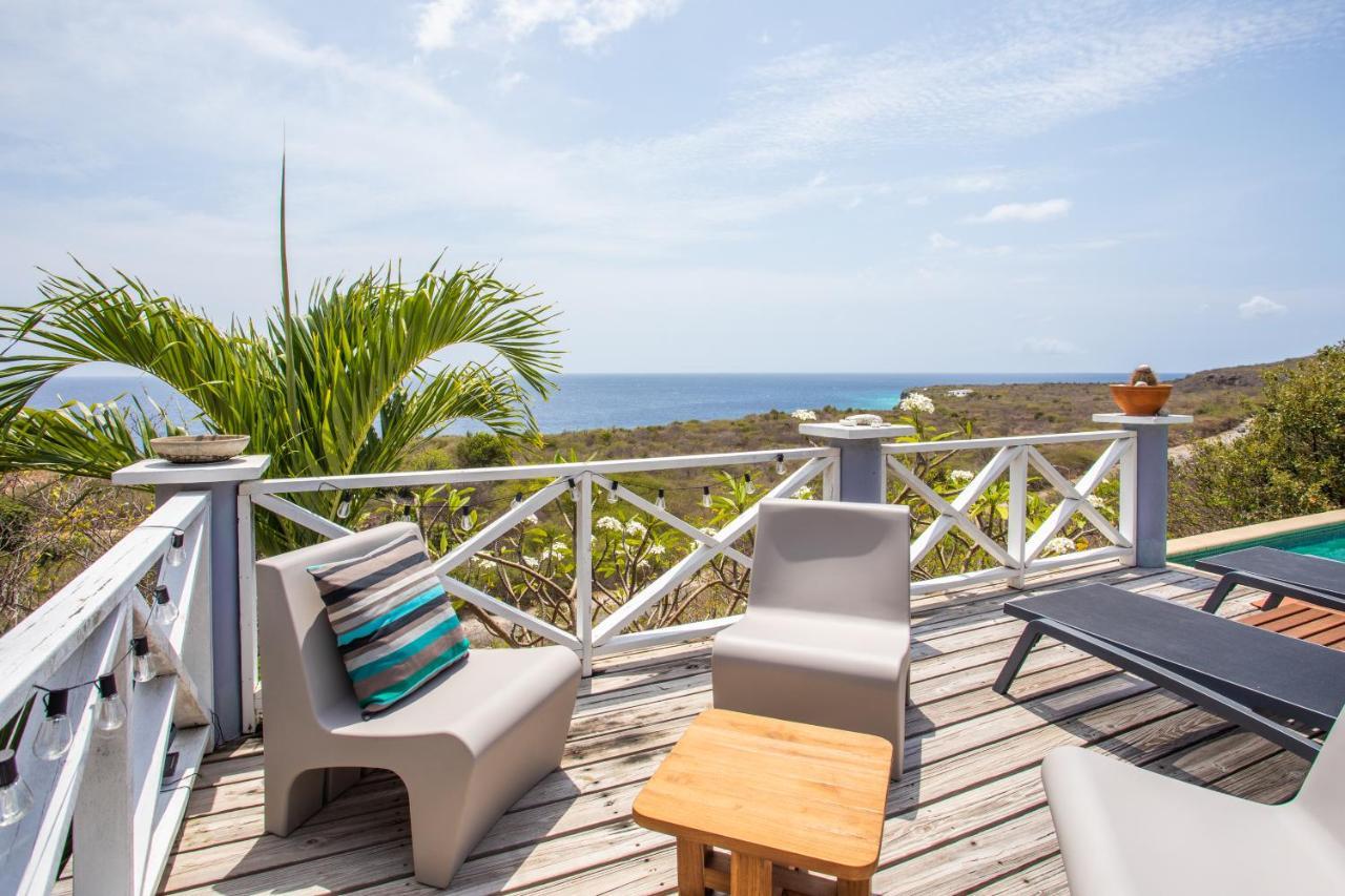 Coral Breeze * Willemstad