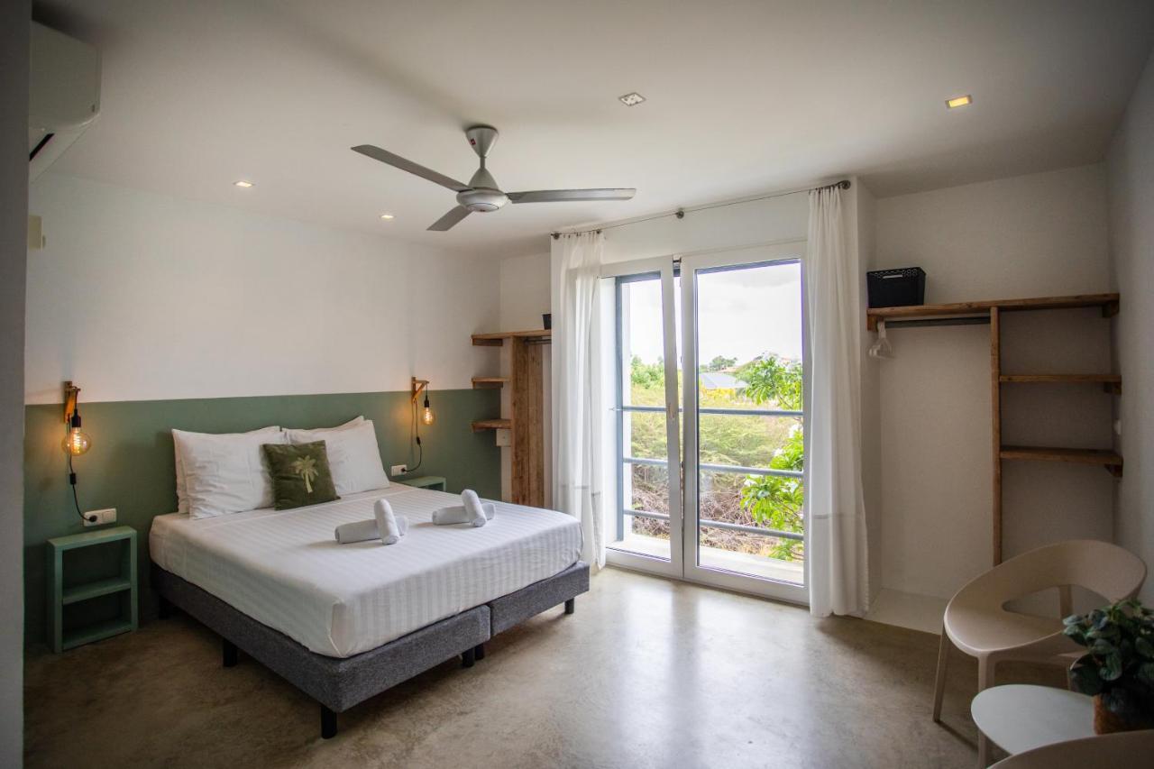 Boutique & Jt Curacao Bed & Breakfast