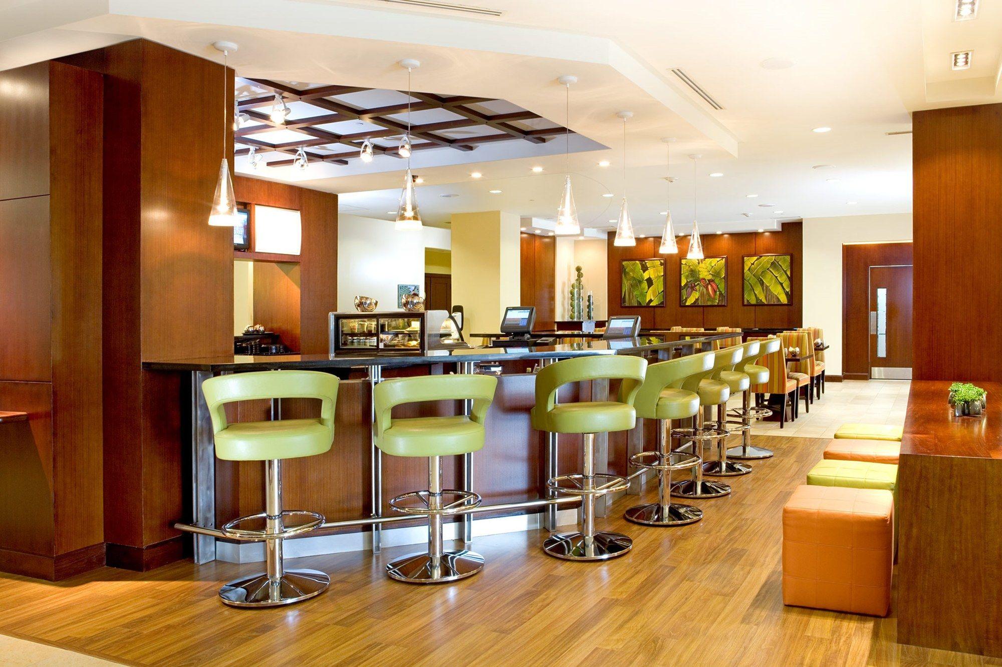 Courtyard By Marriott Hotel