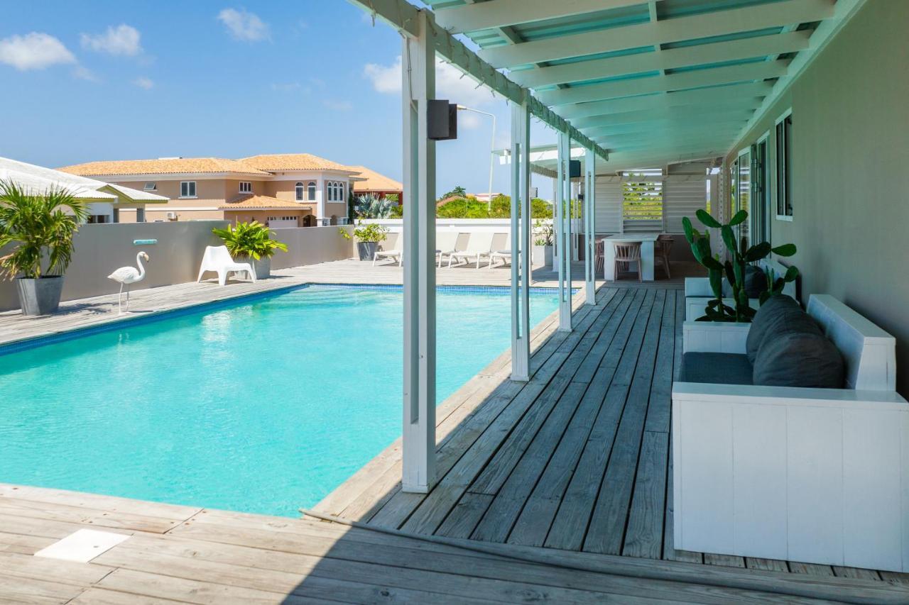 Boutique & Jt Curacao