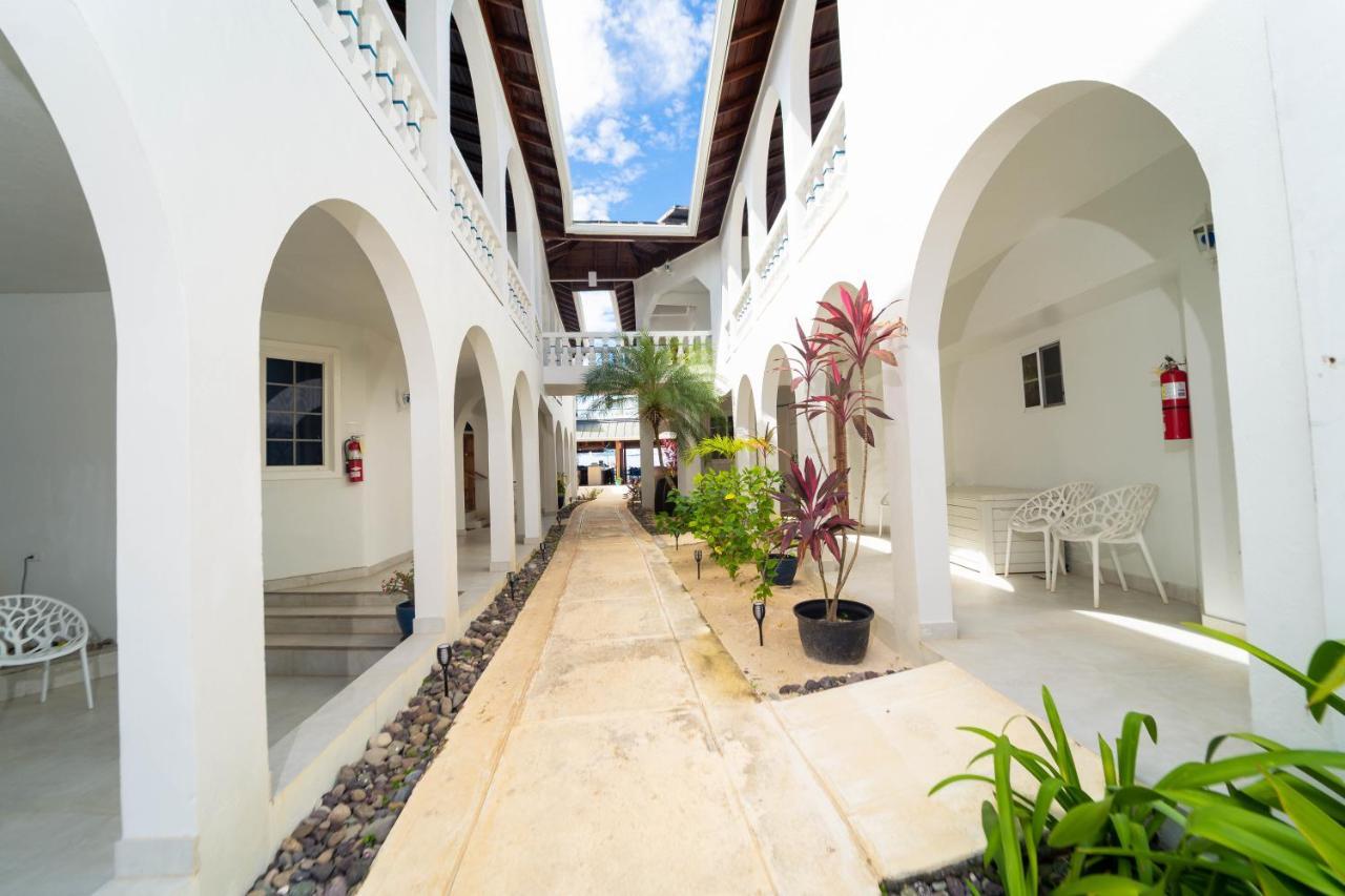 Hotel Blue Skies 4*