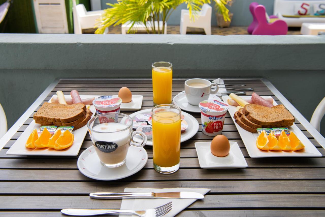 Amalie & Curiel Hotel 4*