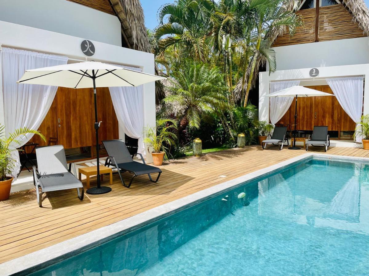 Leeloo Boutique Hotel 3*