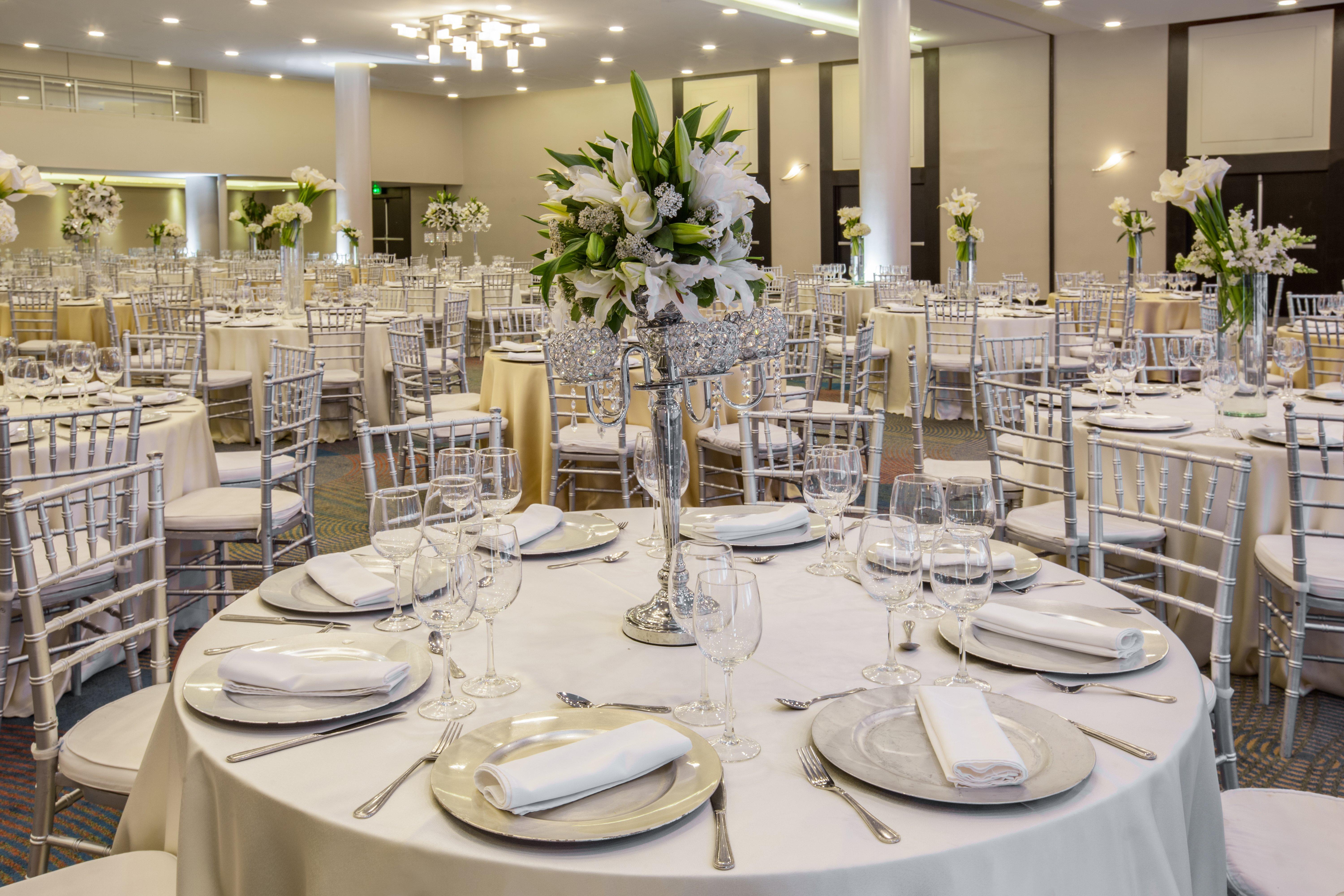 Crowne Plaza By Ihg 5*