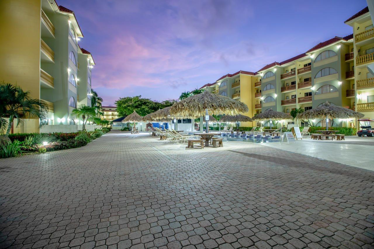 Resort Eagle Aruba 4*