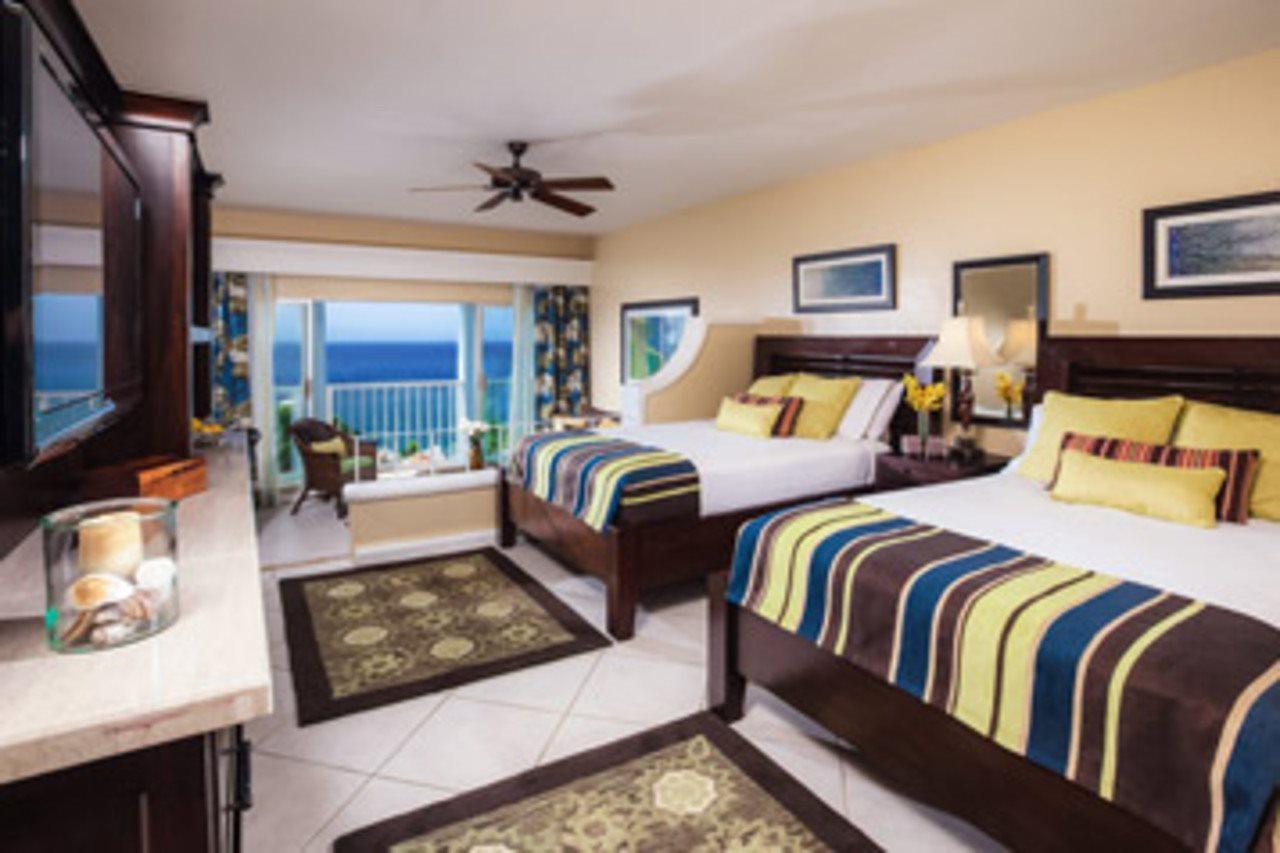 Hotel Beaches 4*