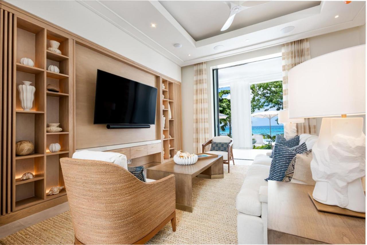 Villa One Beachlands - Luxury Beachfront Mansion