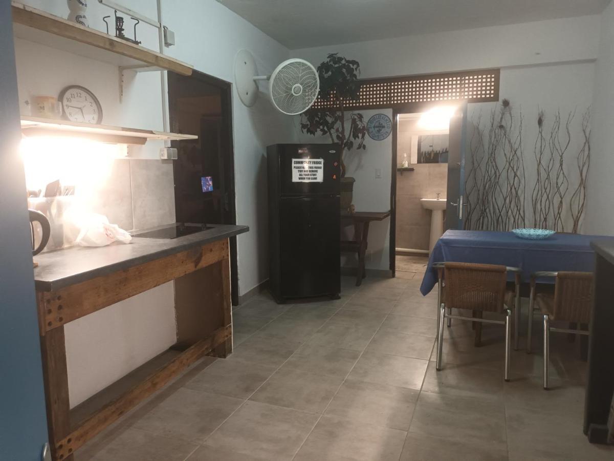 Shrimpy's Waterfront And Crew Quarters Capsule hotel *