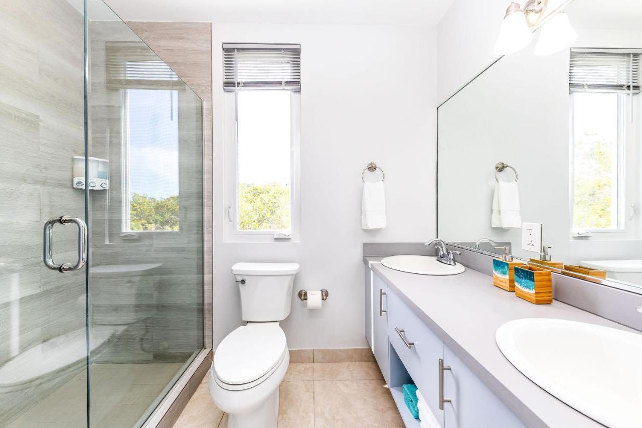 New Tropical Waterfront Cooper Jack Bay Villa *