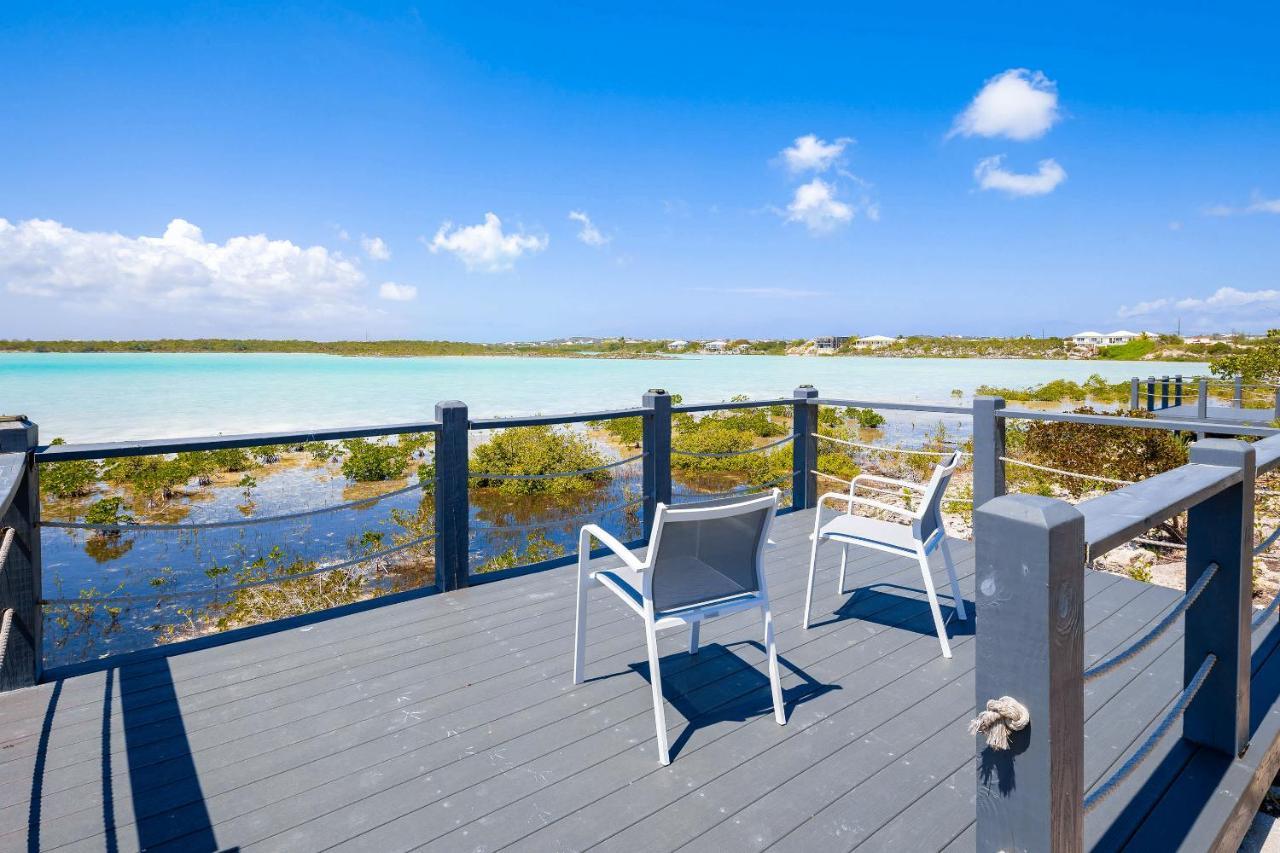 New Tropical Waterfront Cooper Jack Bay * Five Cays Settlement