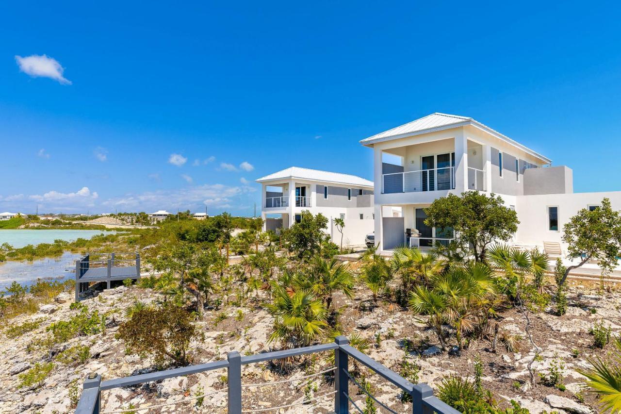New Tropical Waterfront Cooper Jack Bay Villa Five Cays Settlement