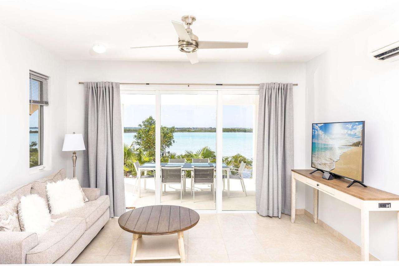 New Tropical Waterfront Cooper Jack Bay Villa *