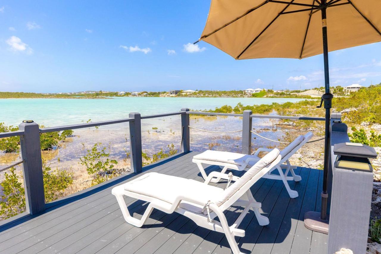 Villa New Tropical Waterfront Cooper Jack Bay