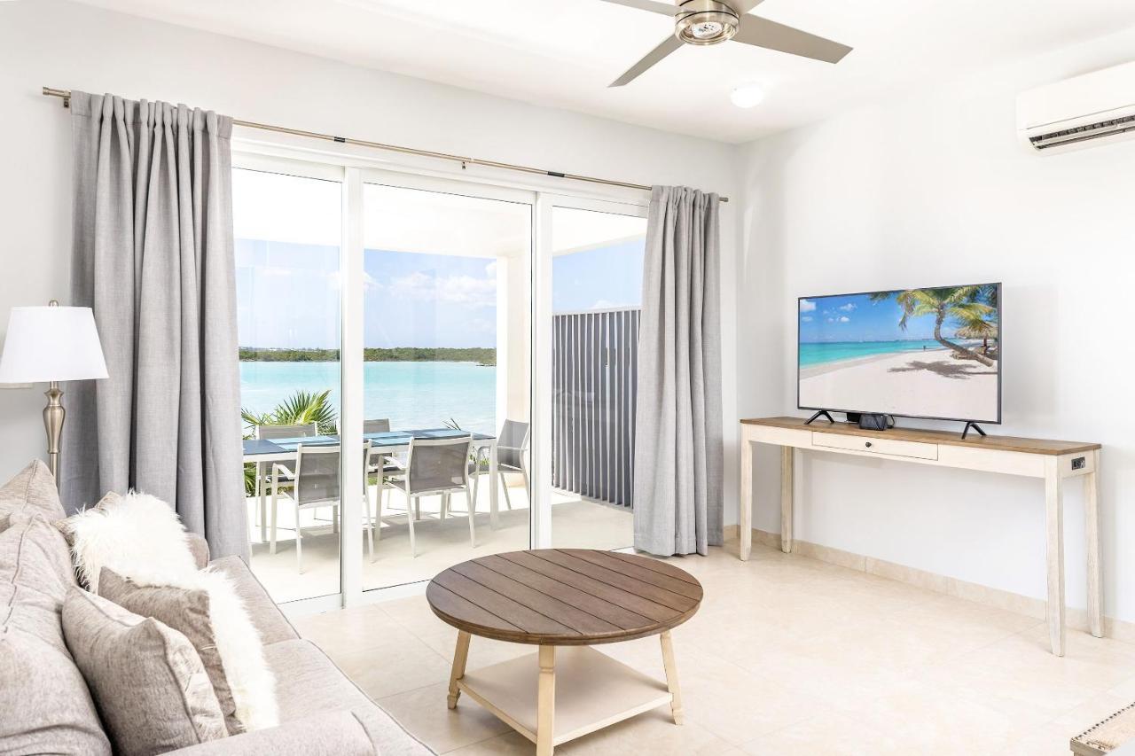 New Tropical Waterfront Cooper Jack Bay * Five Cays Settlement