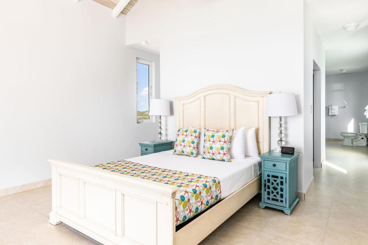 New Tropical Waterfront Cooper Jack Bay * Five Cays Settlement