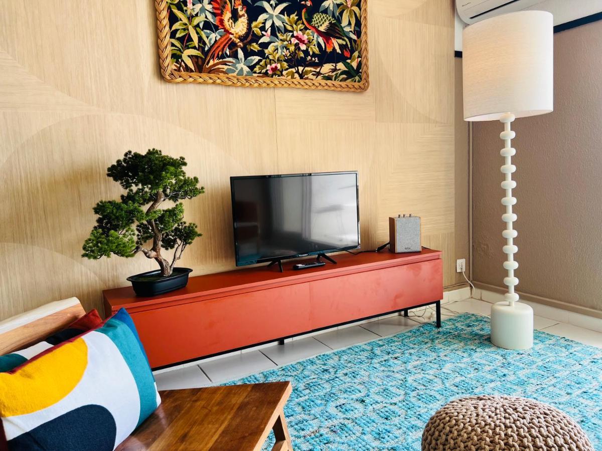 Mont Vernon Secret Chic, Et Piscine Apartment