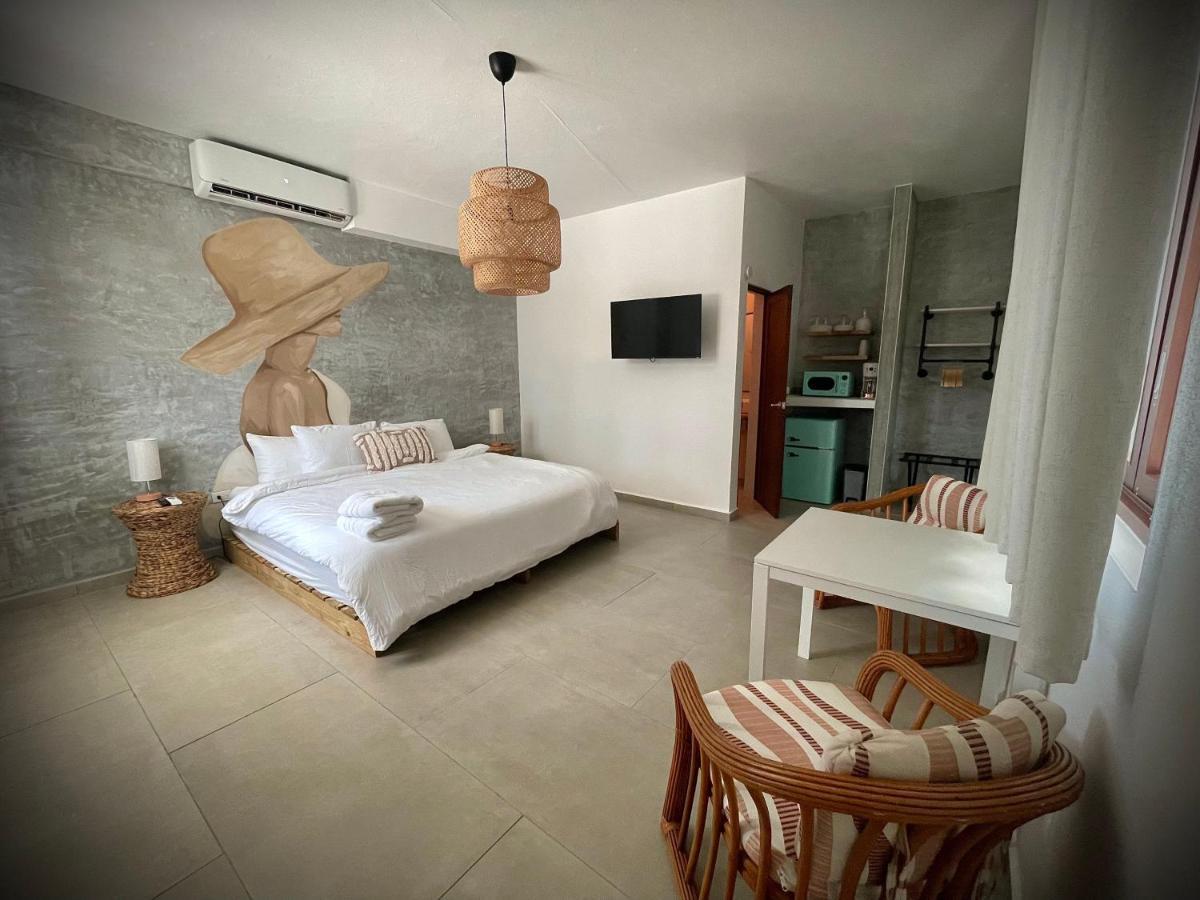 1 Corcega Beachfront Rincon