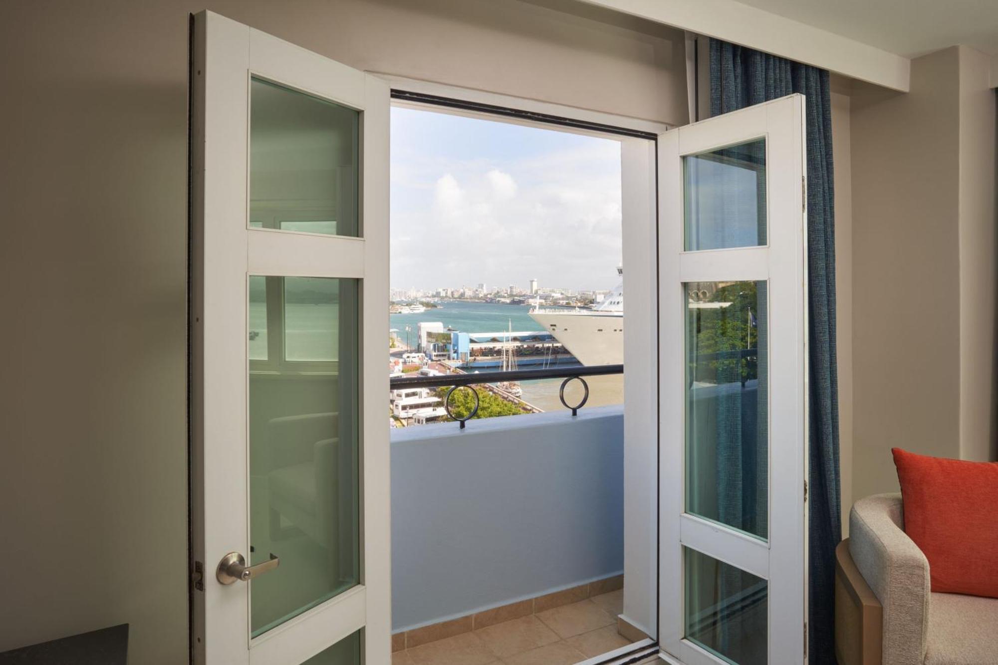 Hotel Rumbao, A Tribute Portfolio