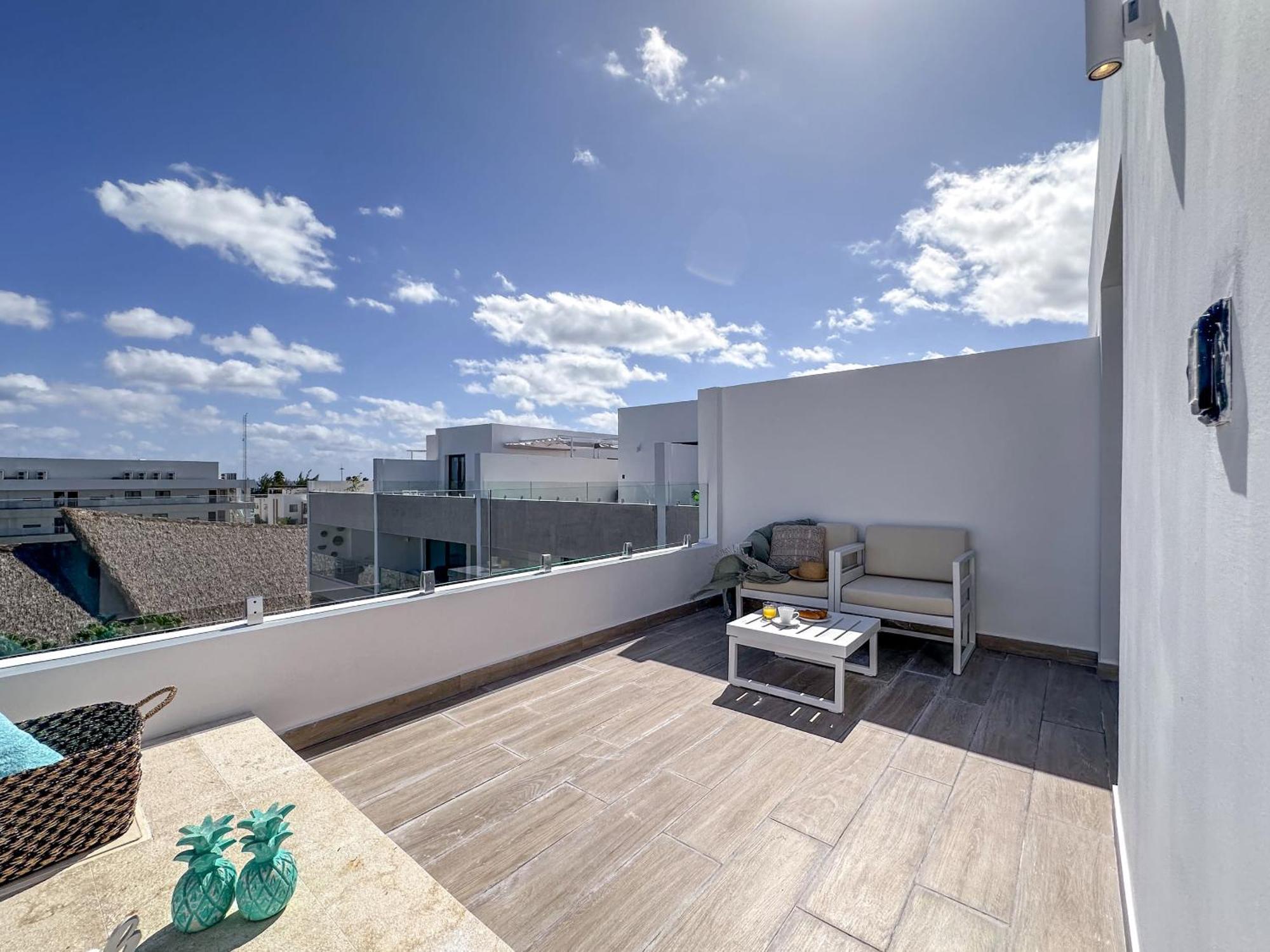 Fantastic New Penthouse W Rooftop Picuzzi Punta Cana