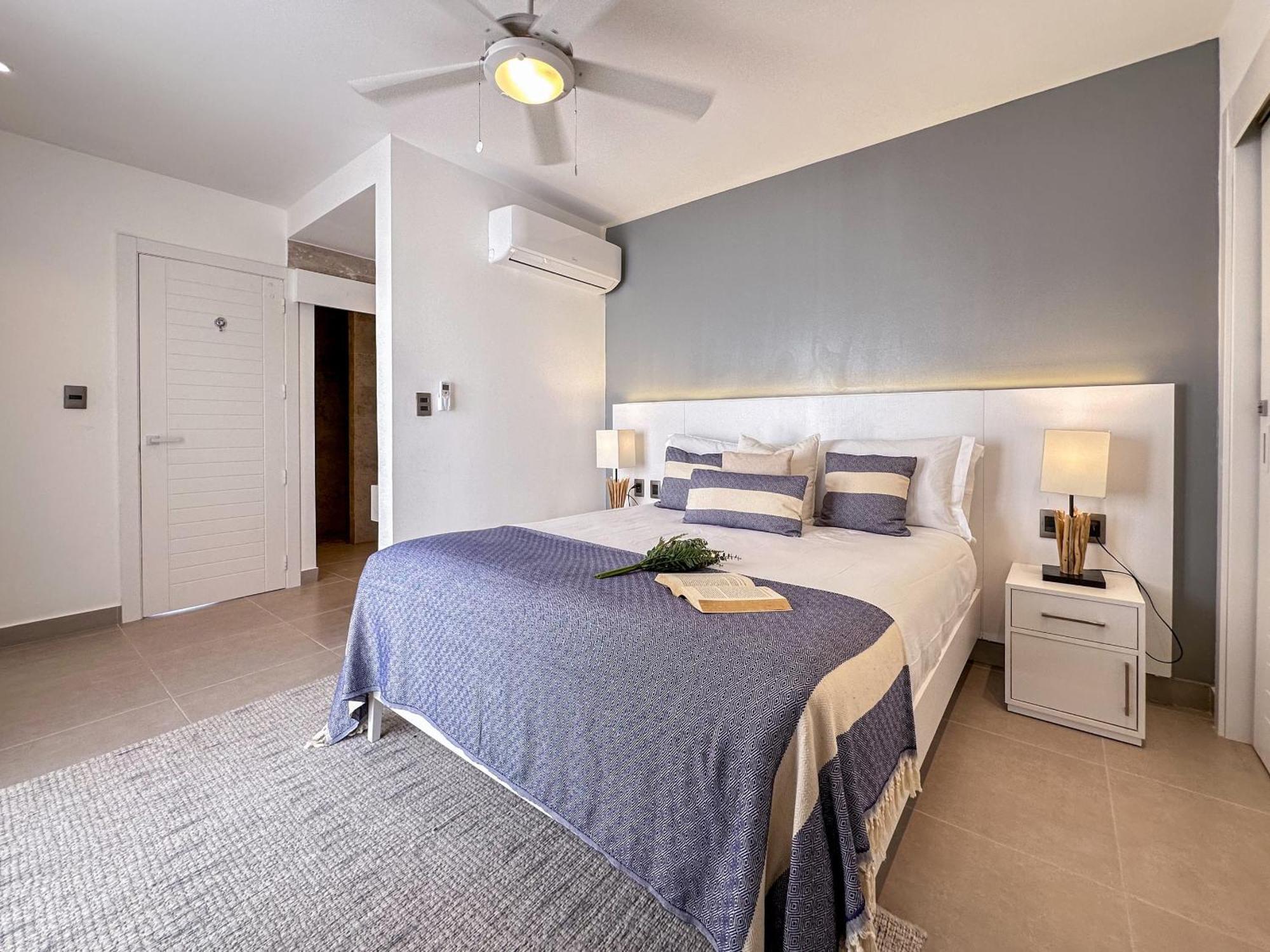 Apartment Fantastic New Penthouse W Rooftop Picuzzi *