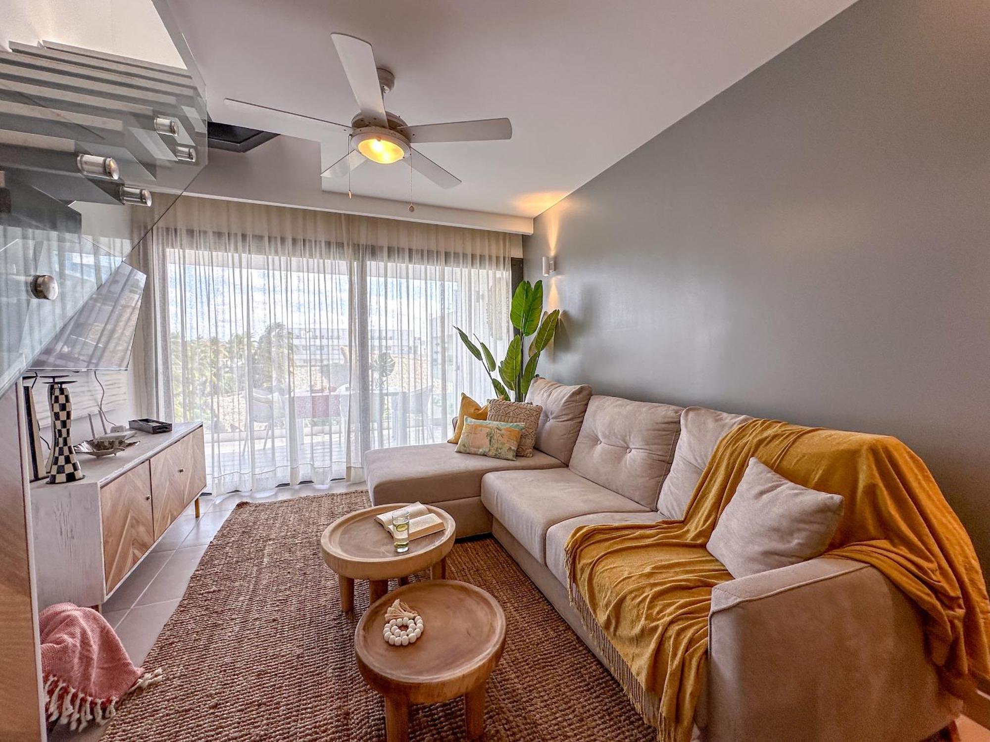 Apartment Fantastic New Penthouse W Rooftop Picuzzi *