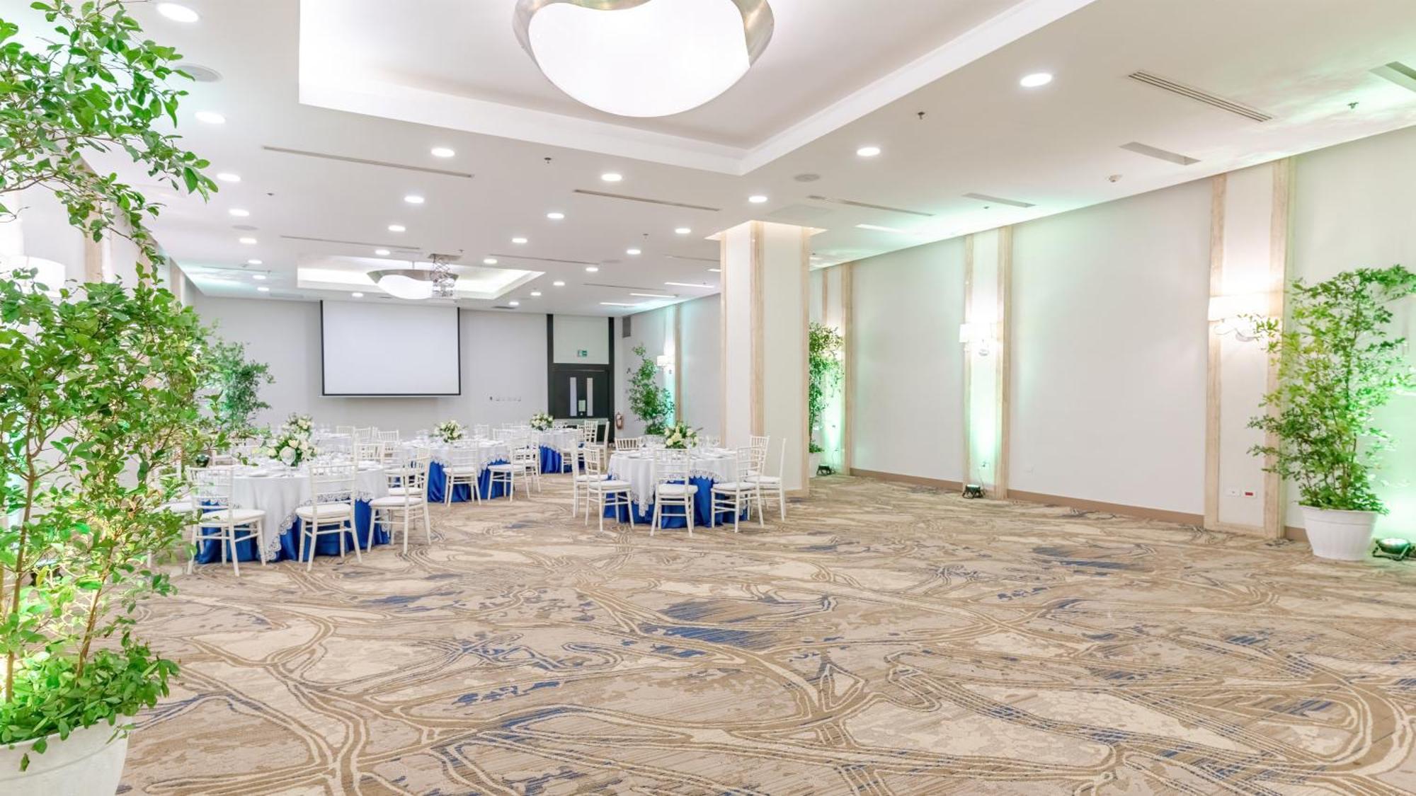 Hotel Crowne Plaza By Ihg