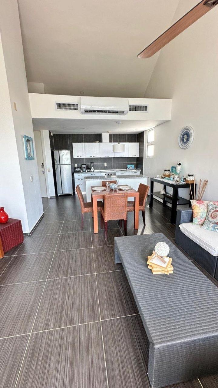 Vista Mare Spectacular Ocean View Floor 1-bedroom Condo, Aparthotel Samana