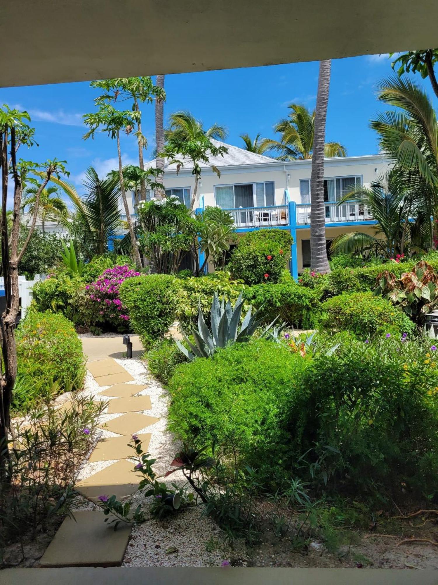 Sibonne Beach Hotel