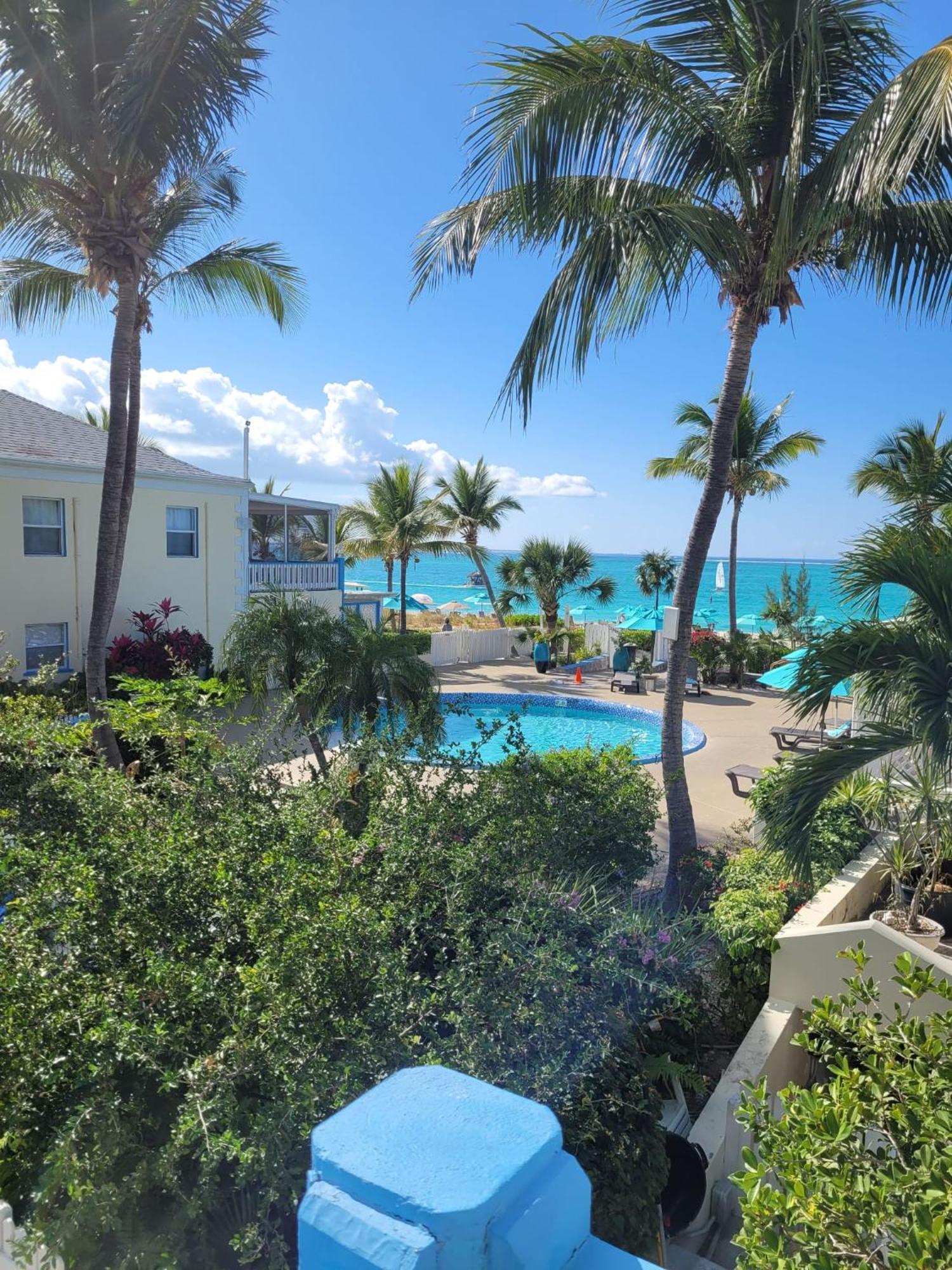 Sibonne Beach Grace Bay