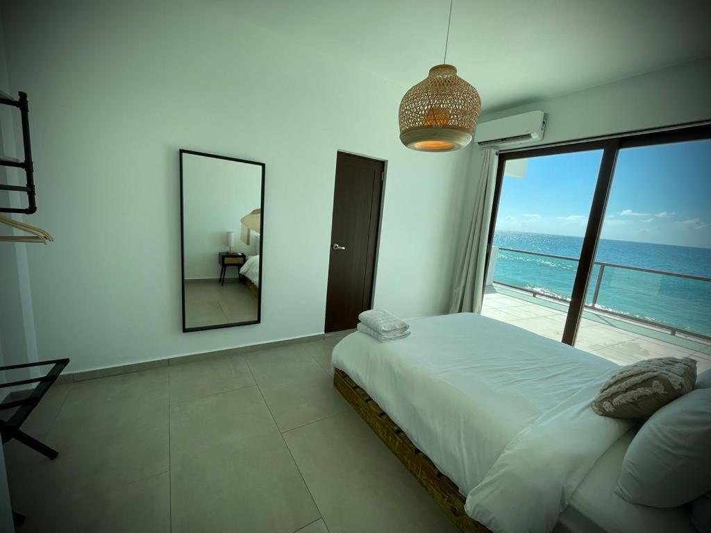 1 Corcega Beachfront * Rincon