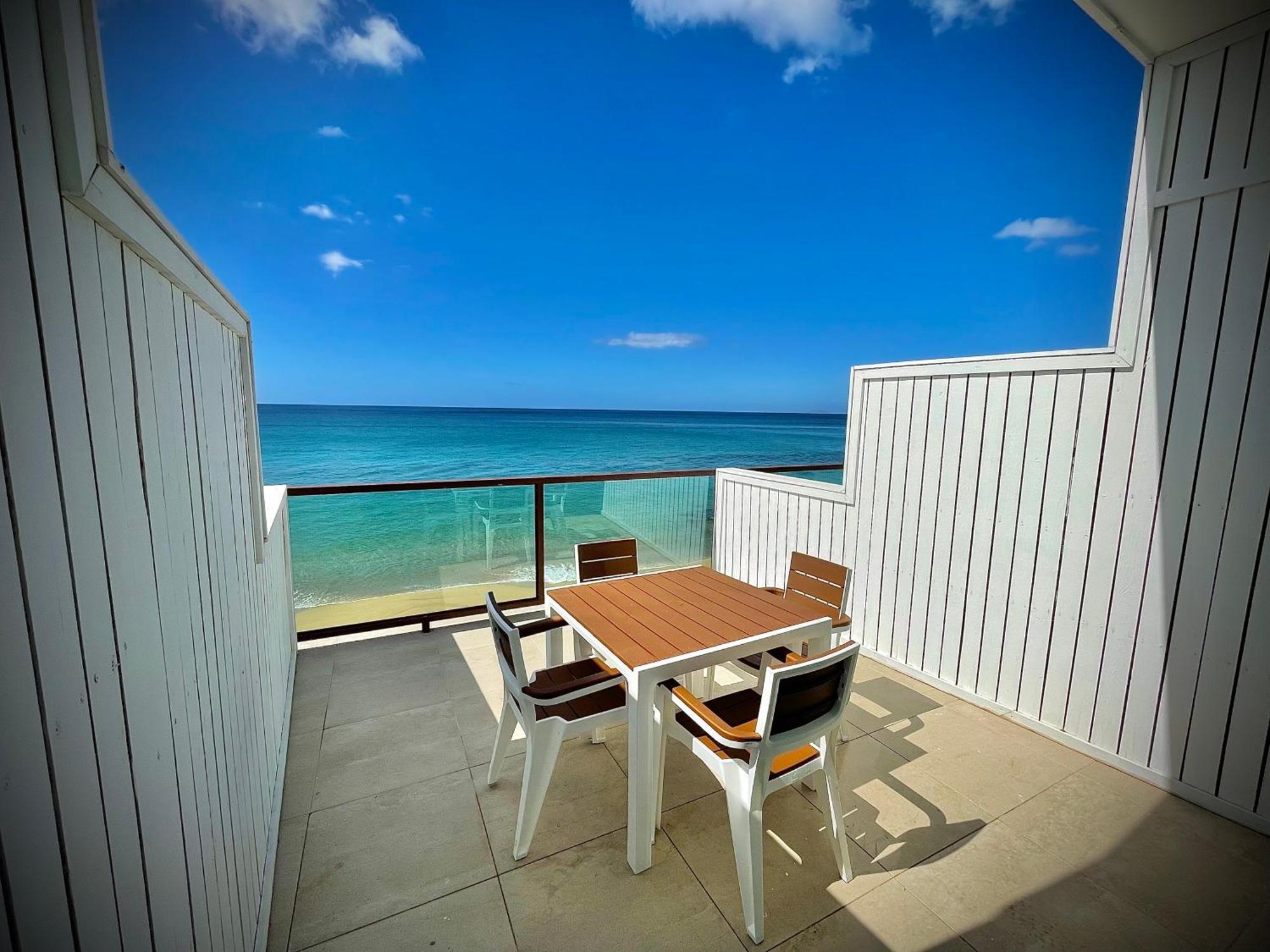 1 Corcega Beachfront Guest house *