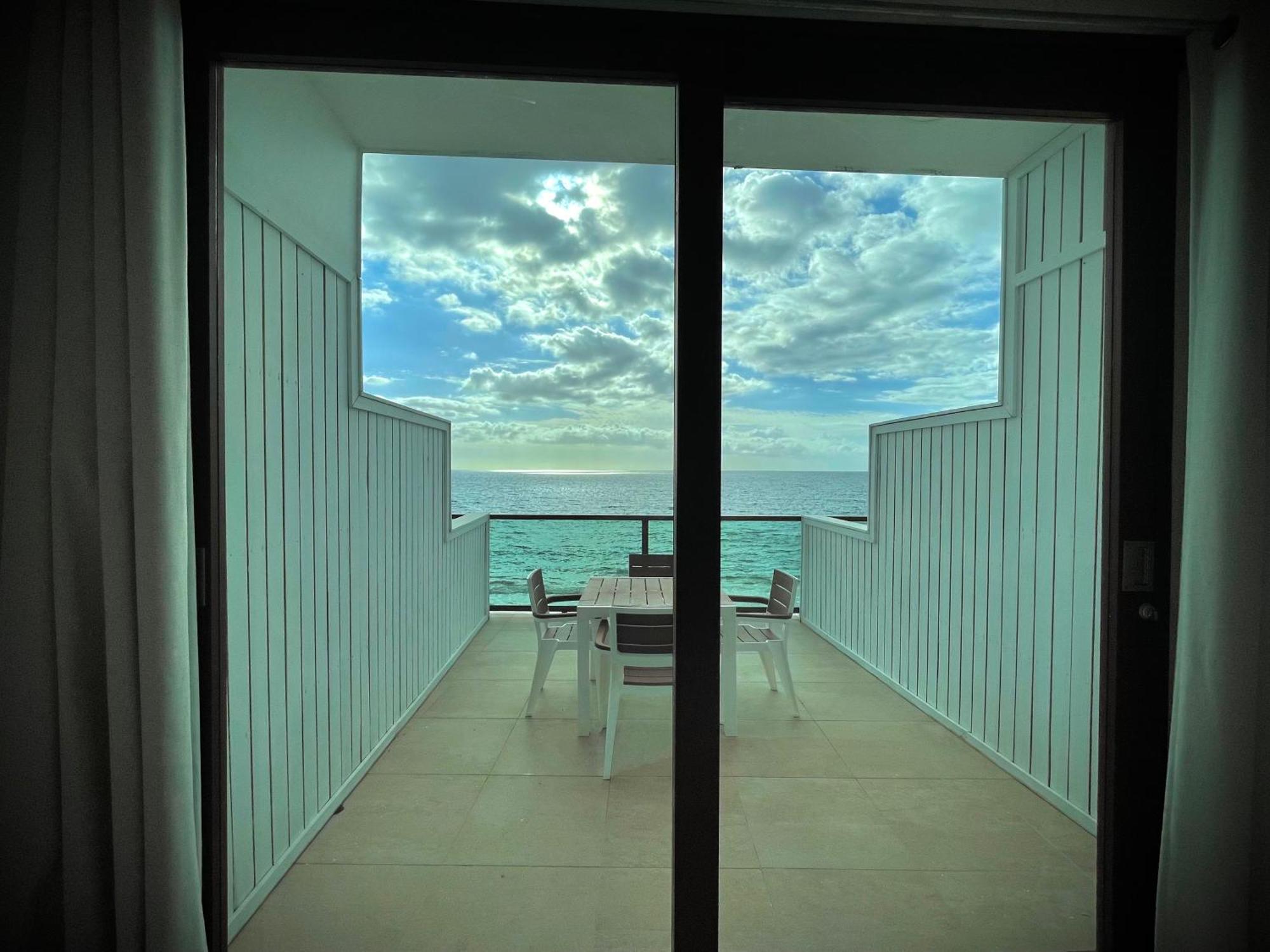 Guest house 1 Corcega Beachfront