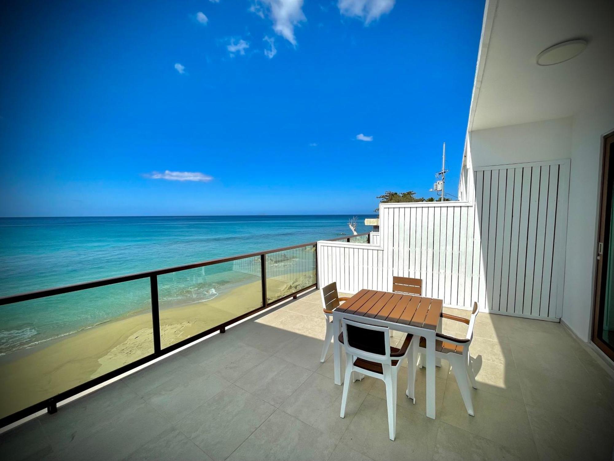 1 Corcega Beachfront