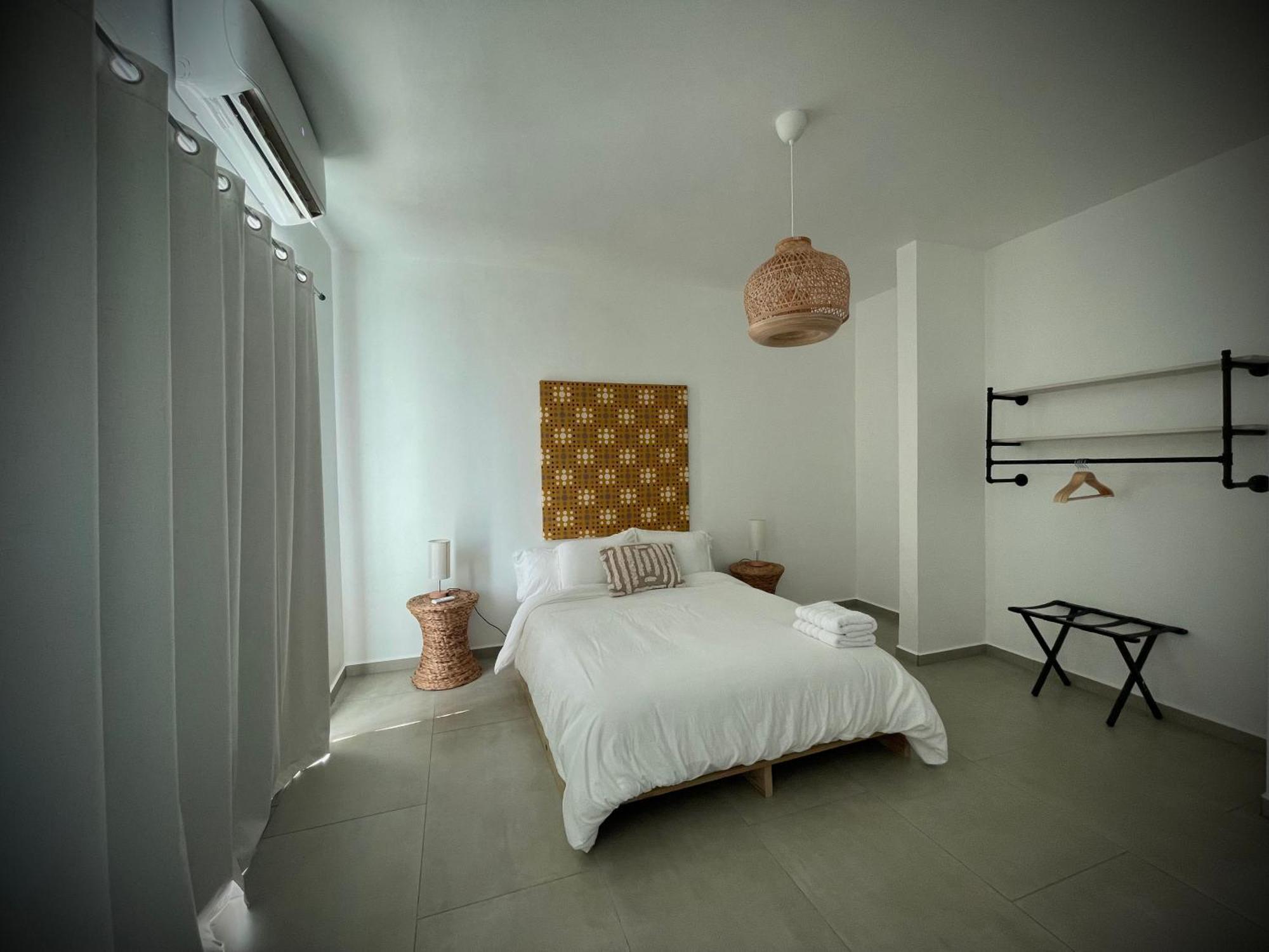 1 Corcega Beachfront Guest house *