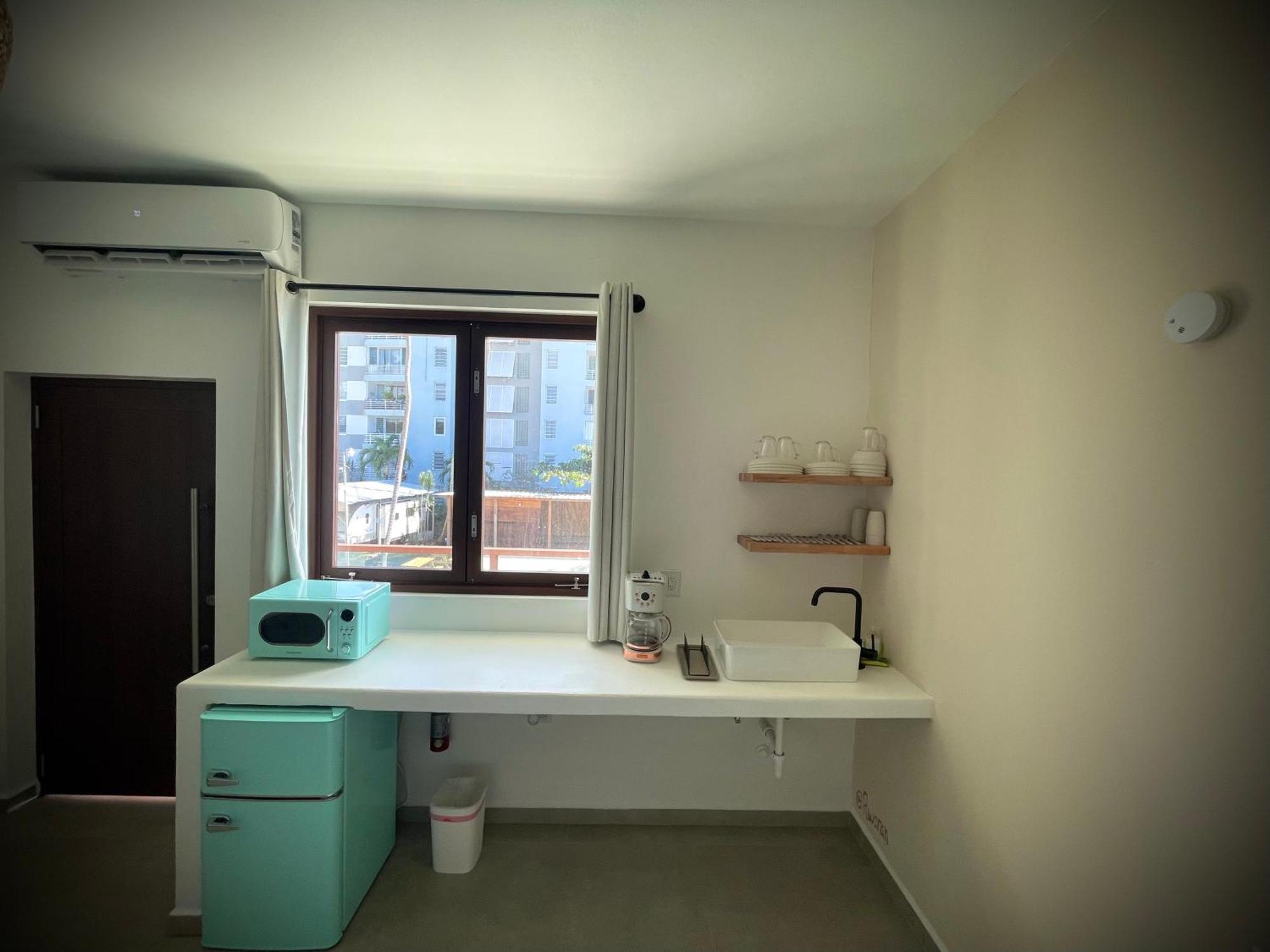 1 Corcega Beachfront Guest house *