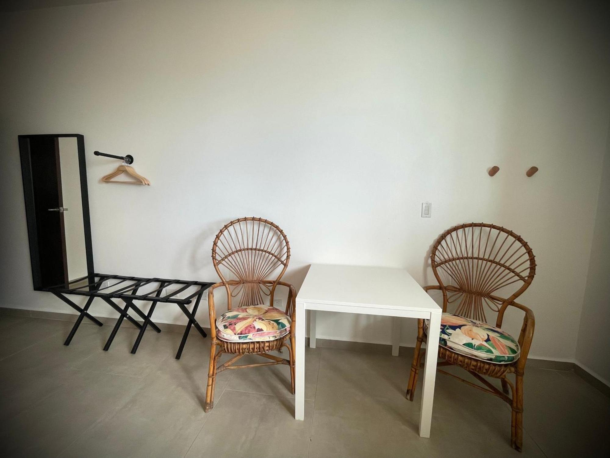 1 Corcega Beachfront Guest house *